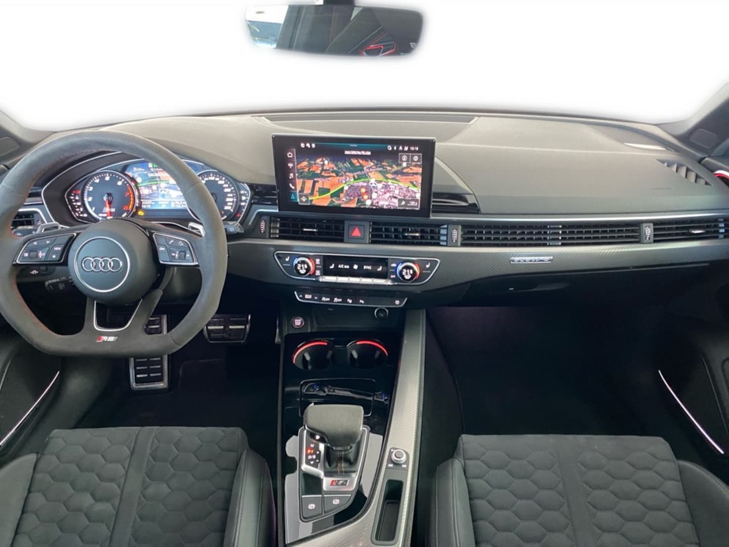 Bild über Audi RS 4 Avant TFSI quattro tiptronic - für weitere Informationen kontaktieren Sie den Audi Partner