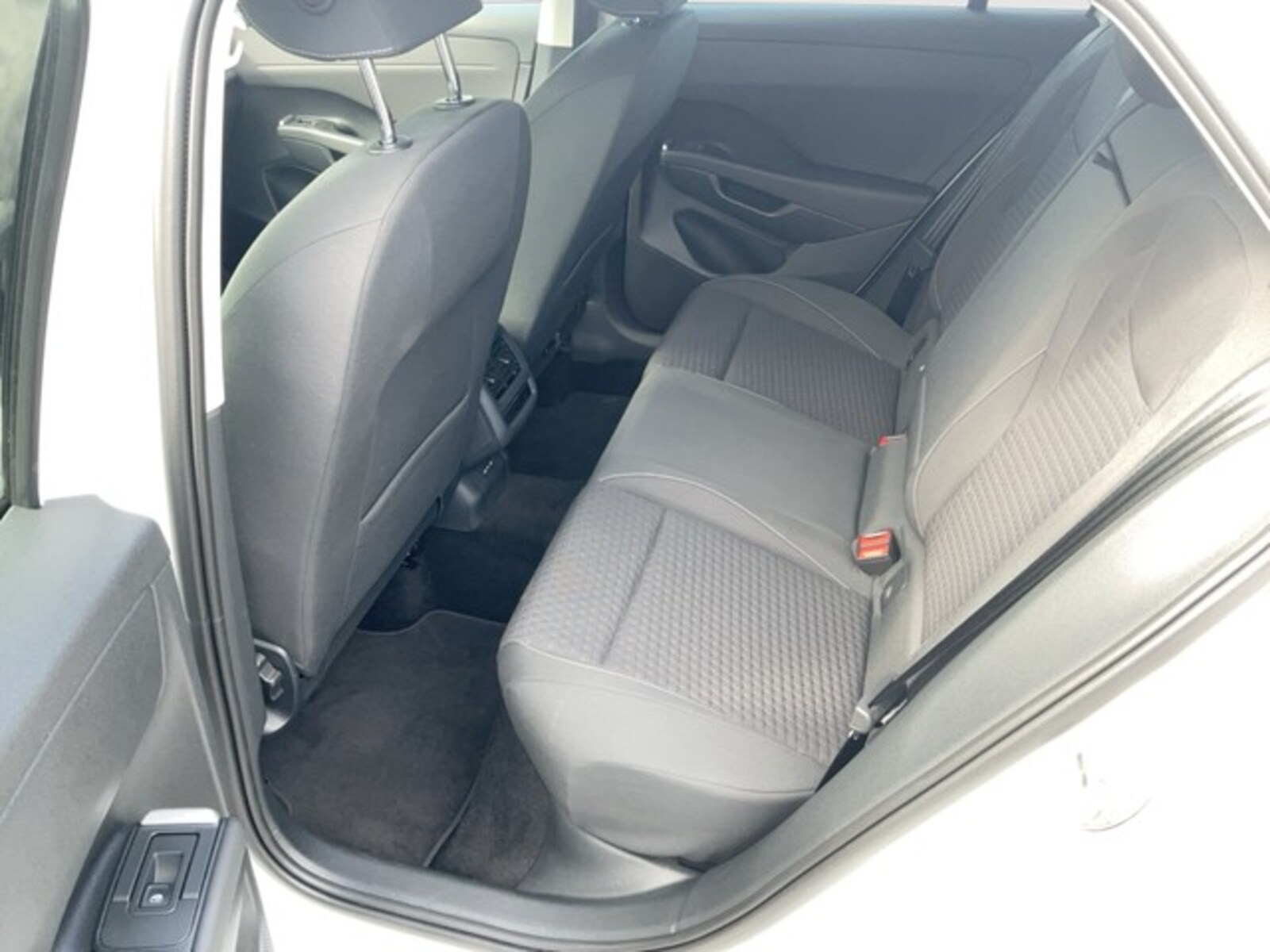Volkswagen T-Roc – Bild 13