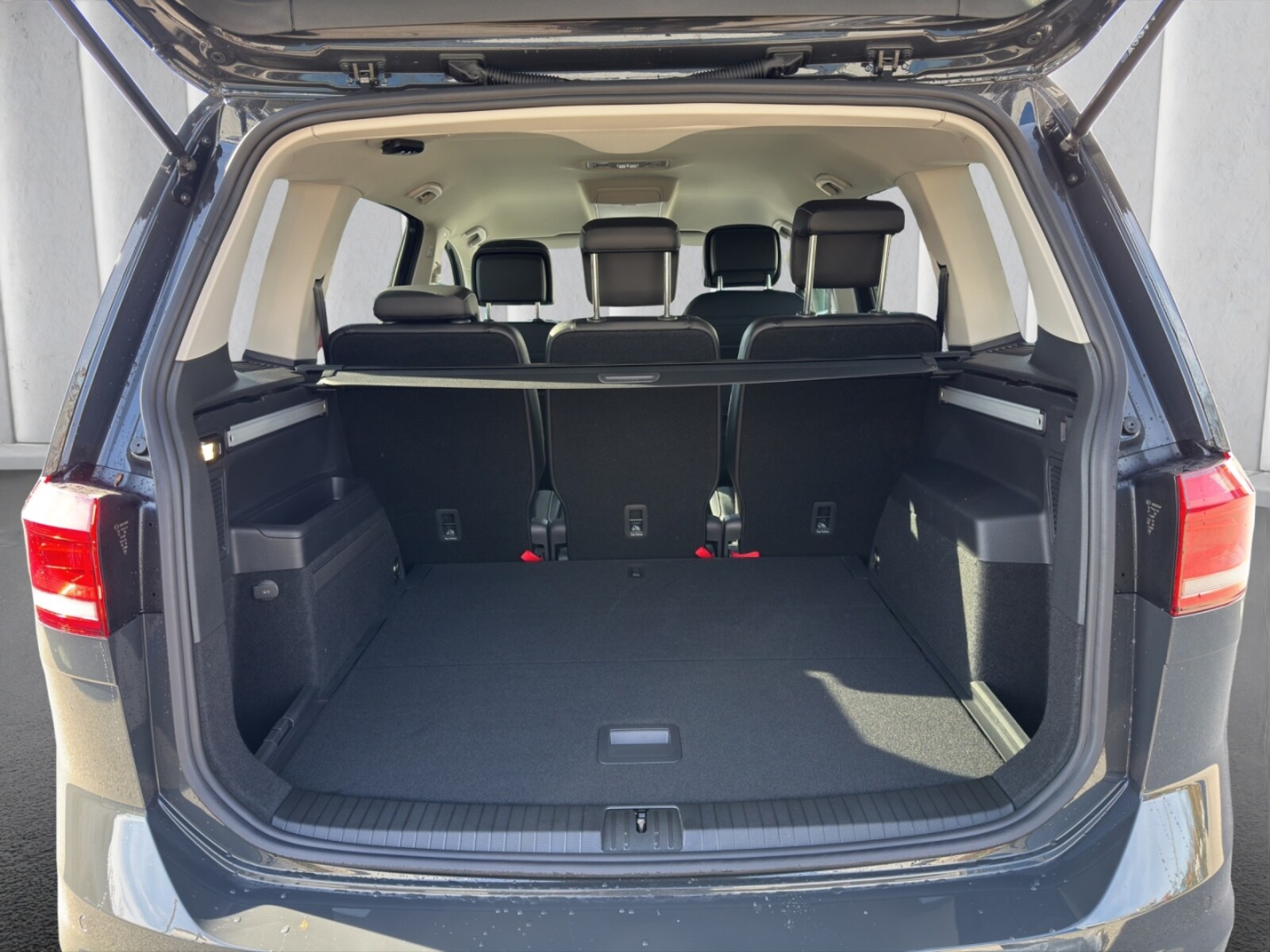 Volkswagen Touran – Bild 14