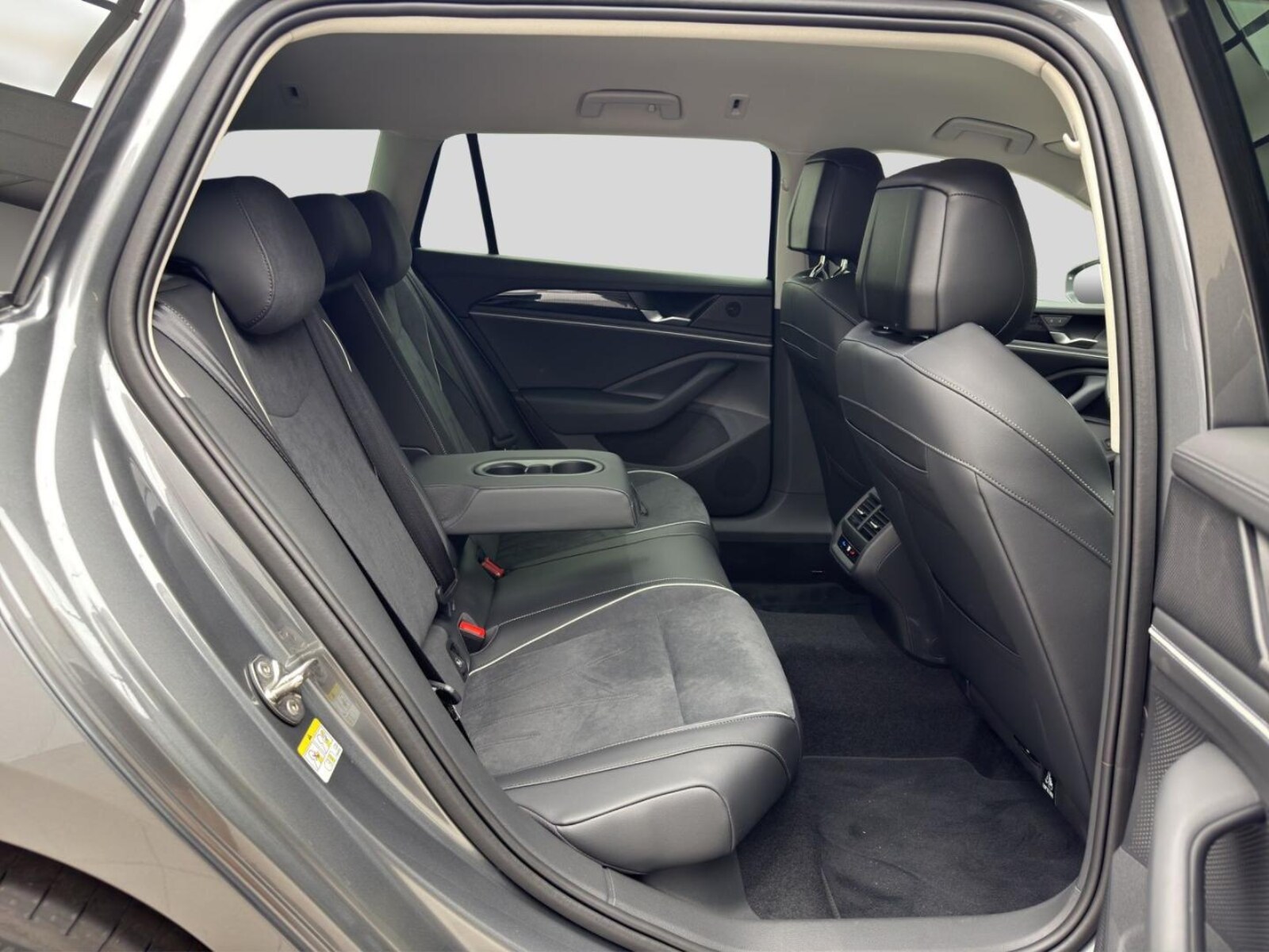 Volkswagen Passat – Bild 6