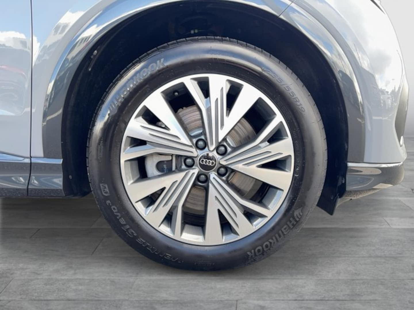 Bild über Audi Q4 Sportback e-tron 40 e-tron - für weitere Informationen kontaktieren Sie den Audi Partner