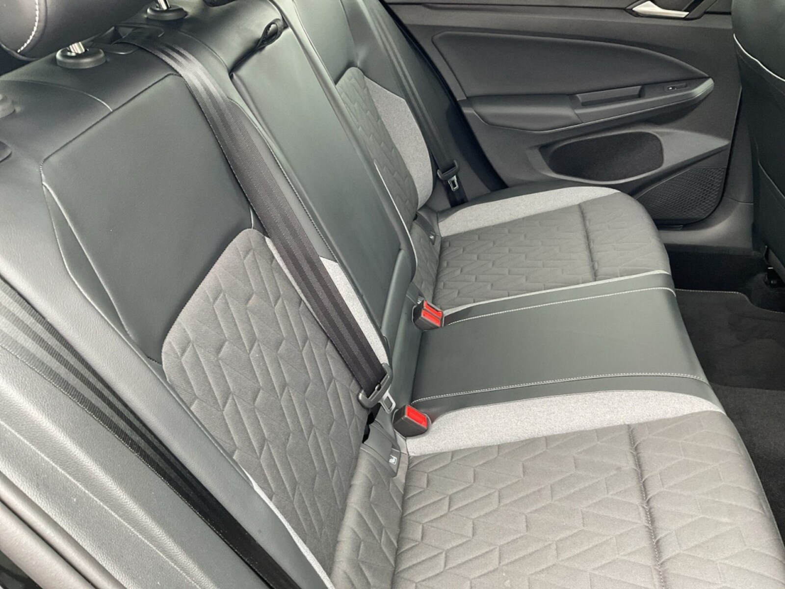 Volkswagen Golf Variant – Bild 11