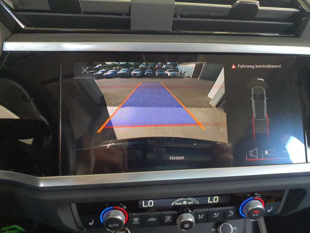 Image about Audi Q3 40 TFSI quattro S tronic