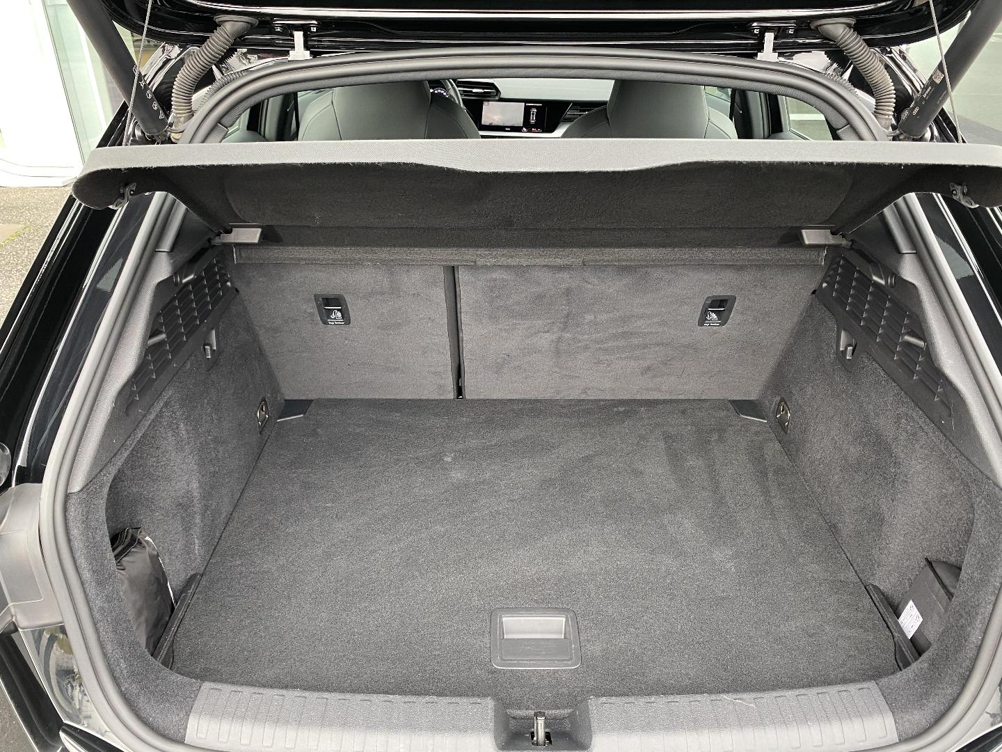 Image about Audi A3 Sportback S line 35 TDI 110 kW (150 ch) S tronic