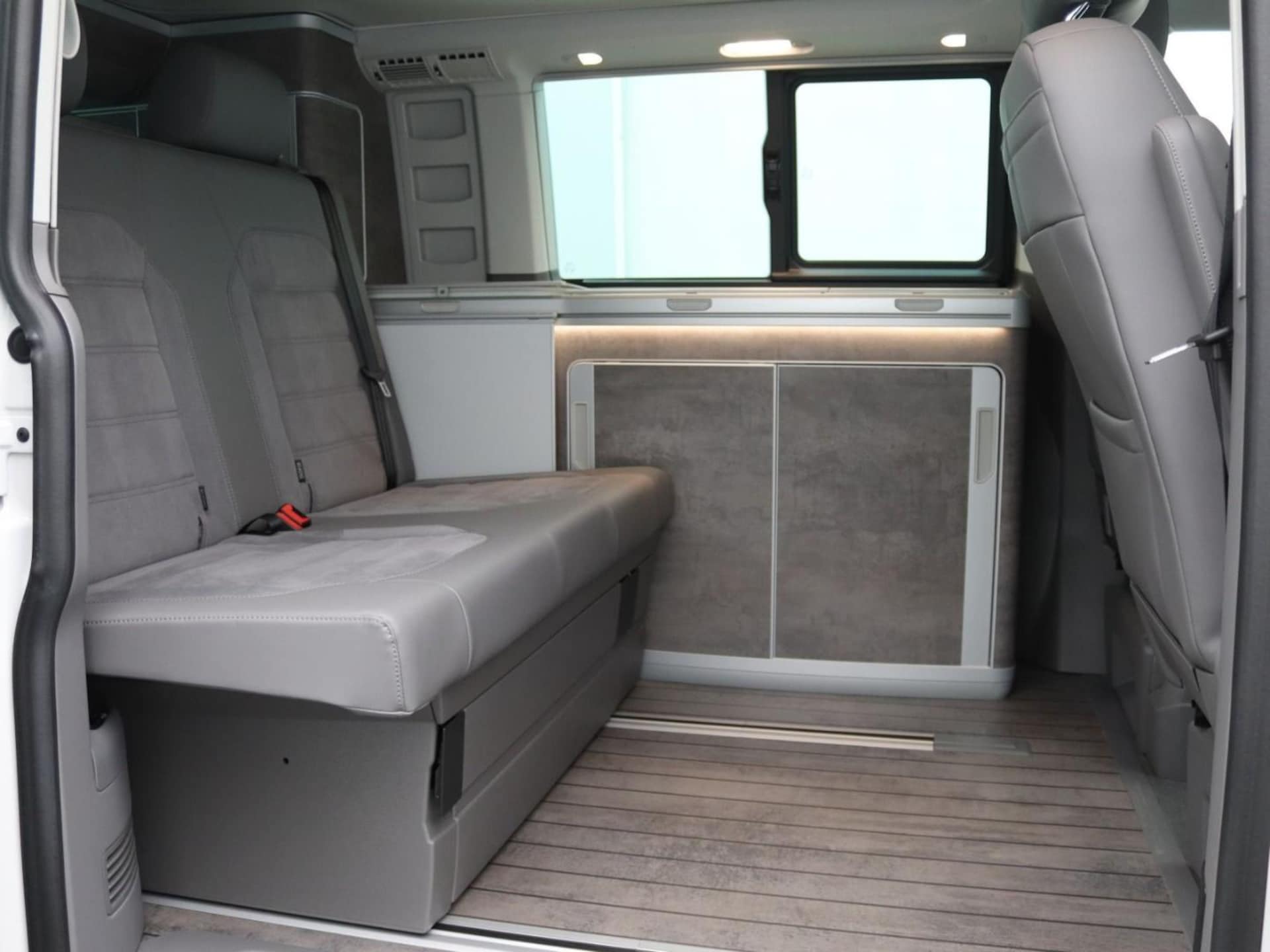 Volkswagen T6.1 California Ocean
