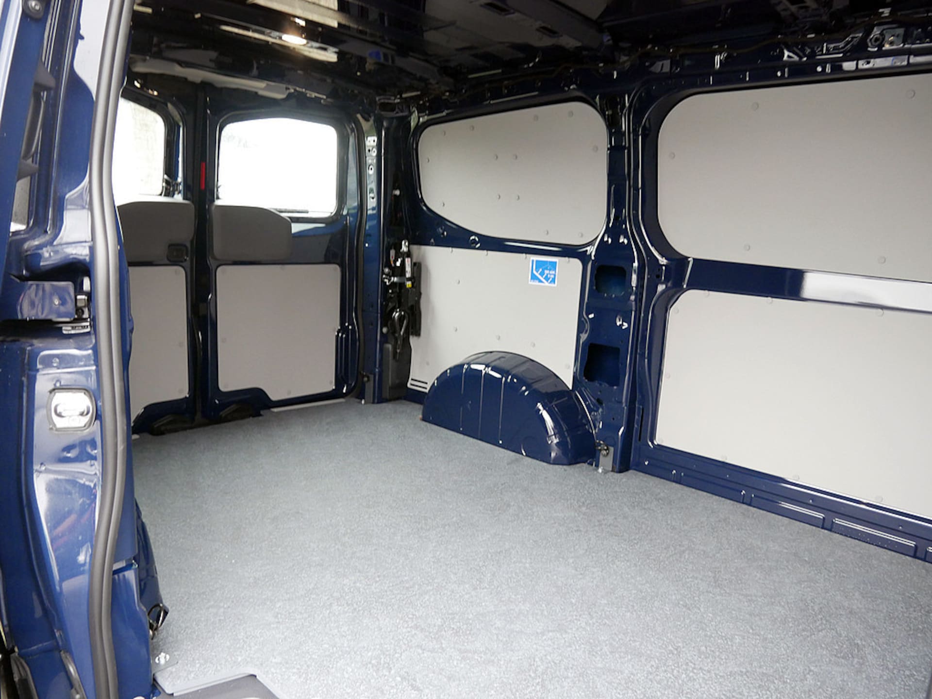 Volkswagen Transporter Kasten kurzer Radstand