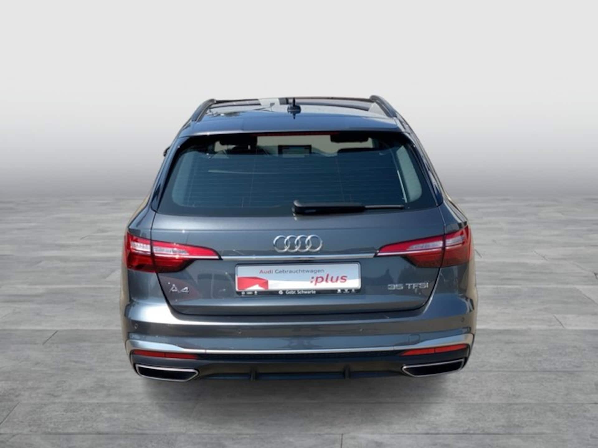 Audi A4 Avant S line
