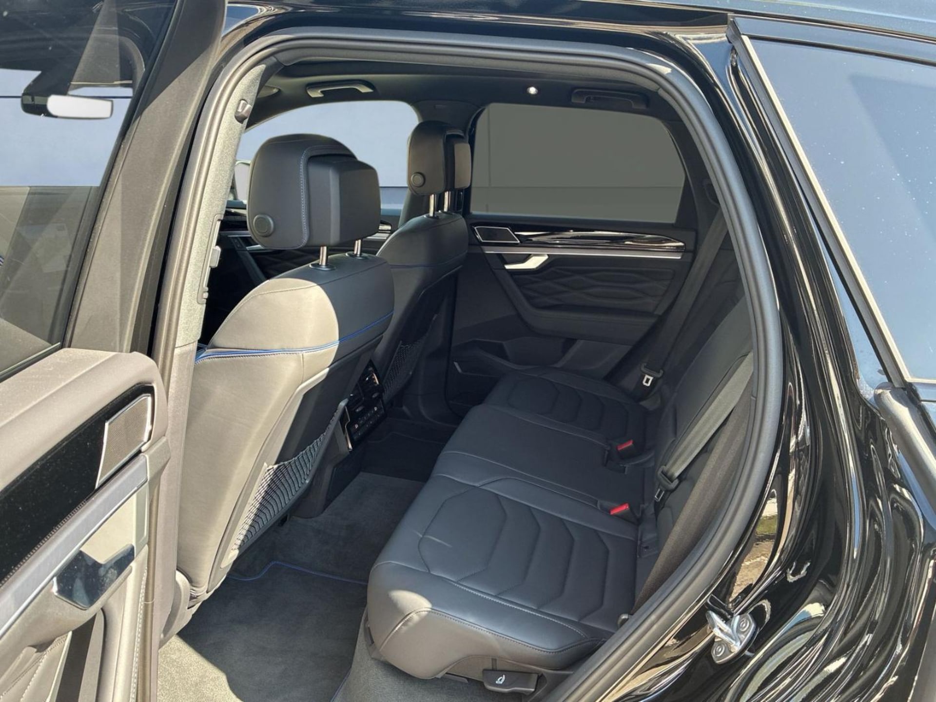 Volkswagen Touareg R