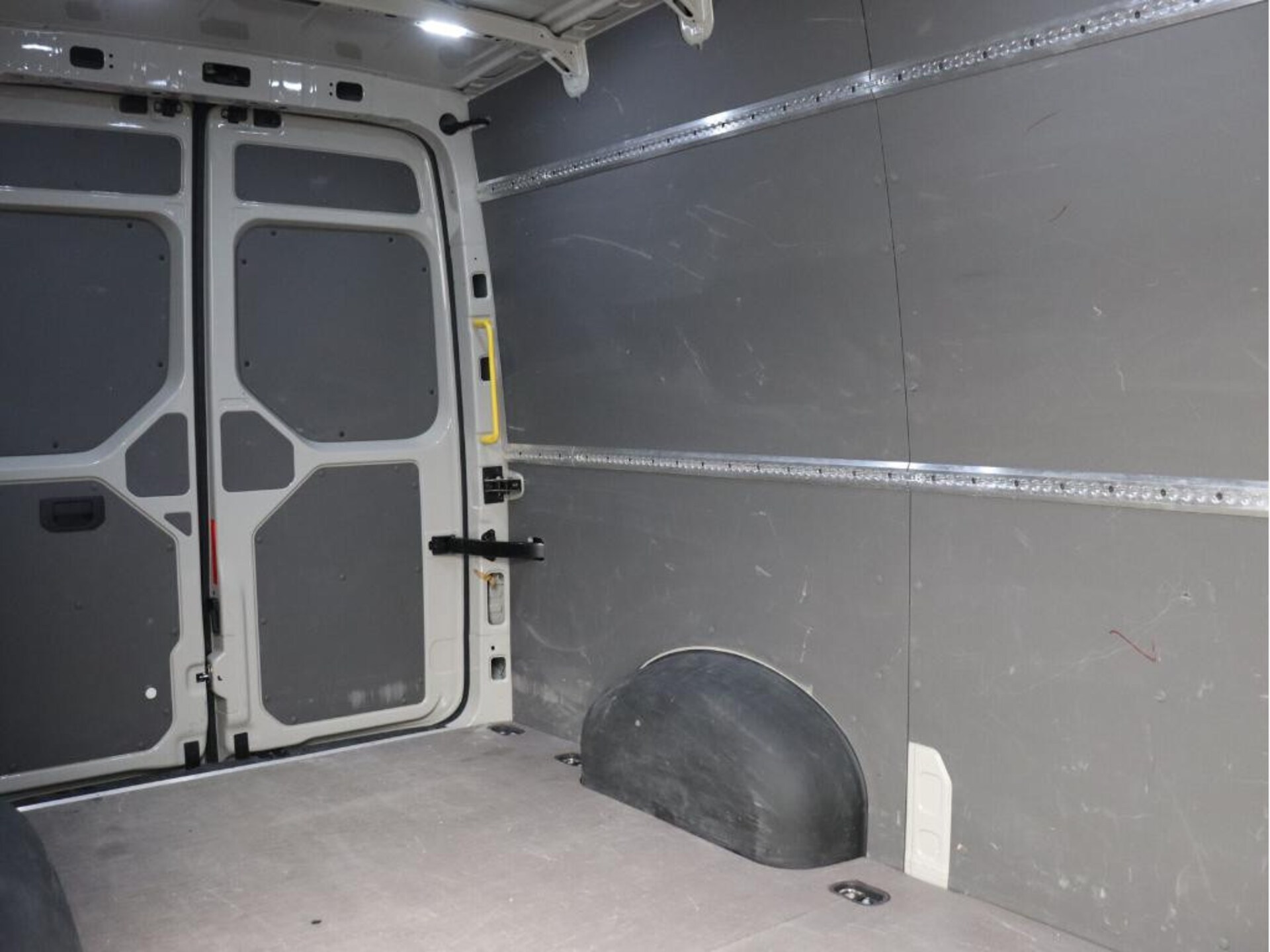 Volkswagen Crafter Kasten mittlerer Radstand