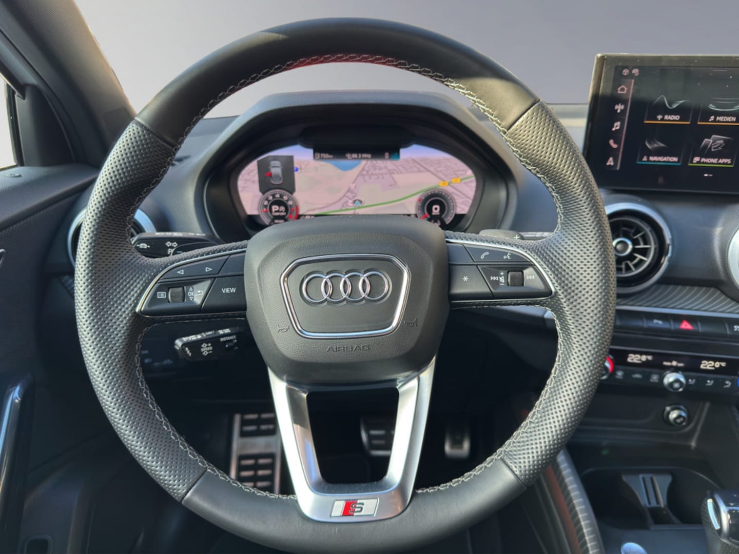 Bild über Audi Q2 S line 35 TFSI S tronic - für weitere Informationen kontaktieren Sie den Audi Partner