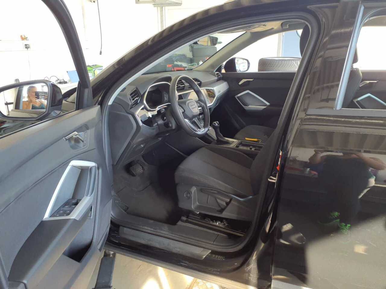 Image about Audi Q3 40 TFSI quattro S tronic