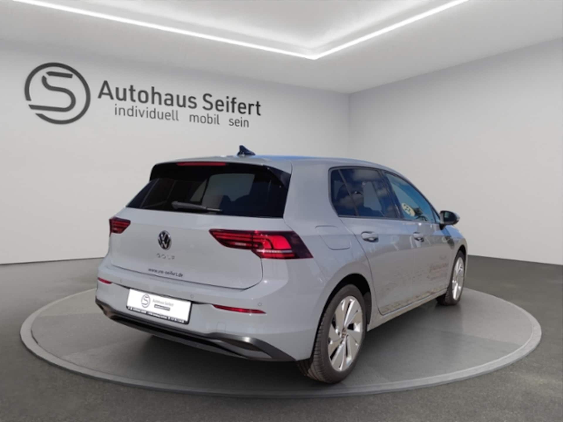 Volkswagen Golf Life