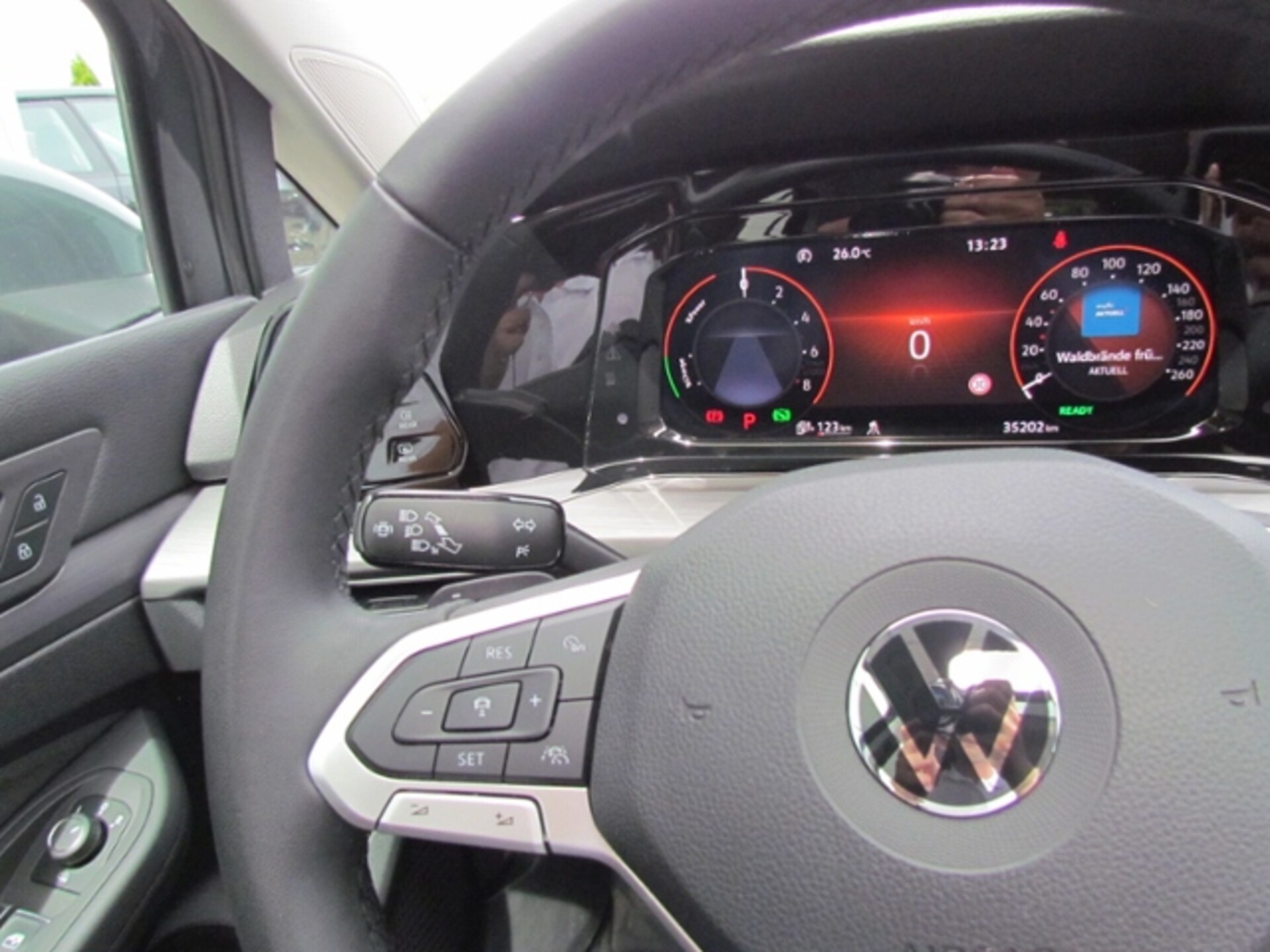 Volkswagen Golf Style
