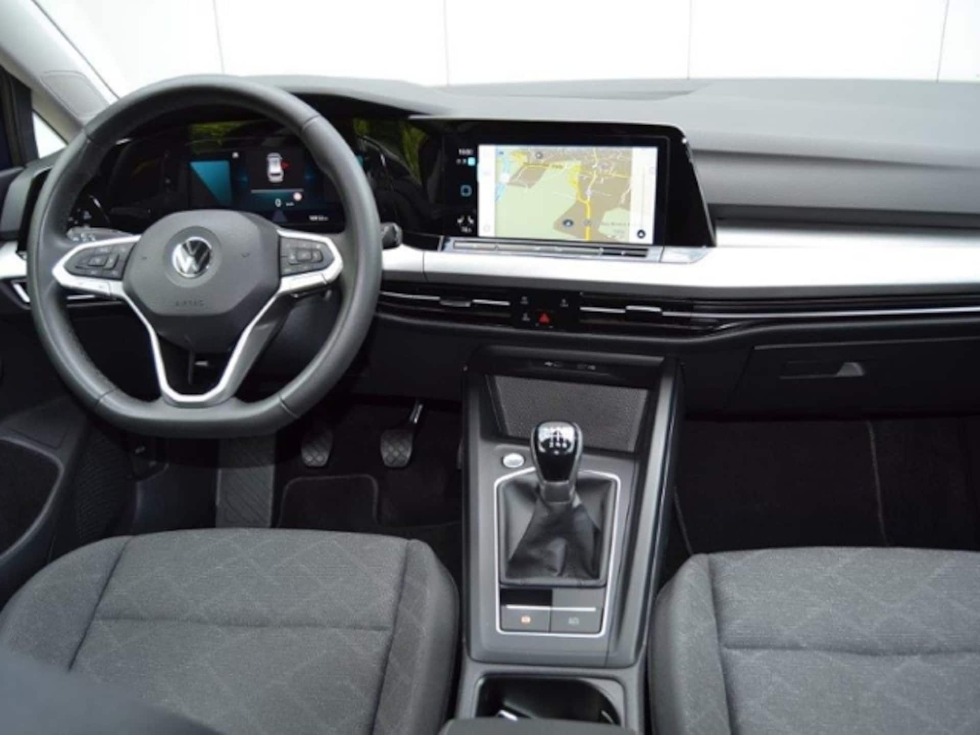 Volkswagen Golf Variant Life