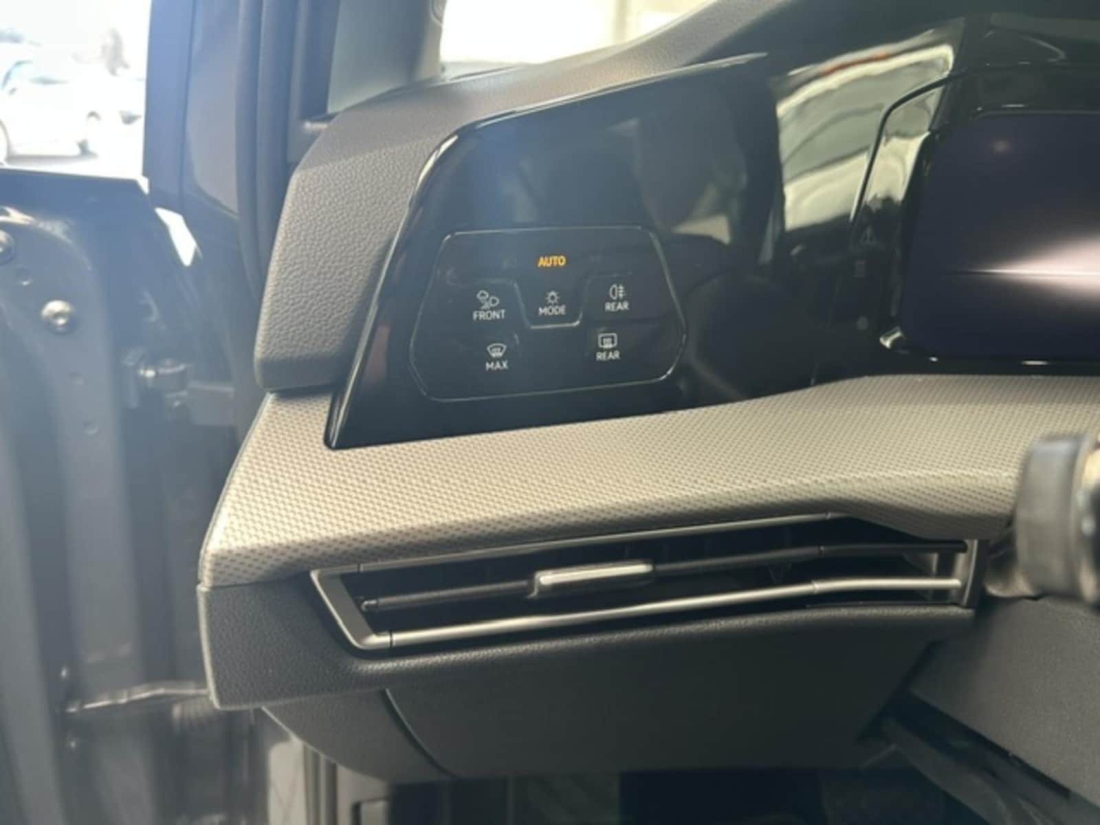 Volkswagen Golf Variant – Bild 17
