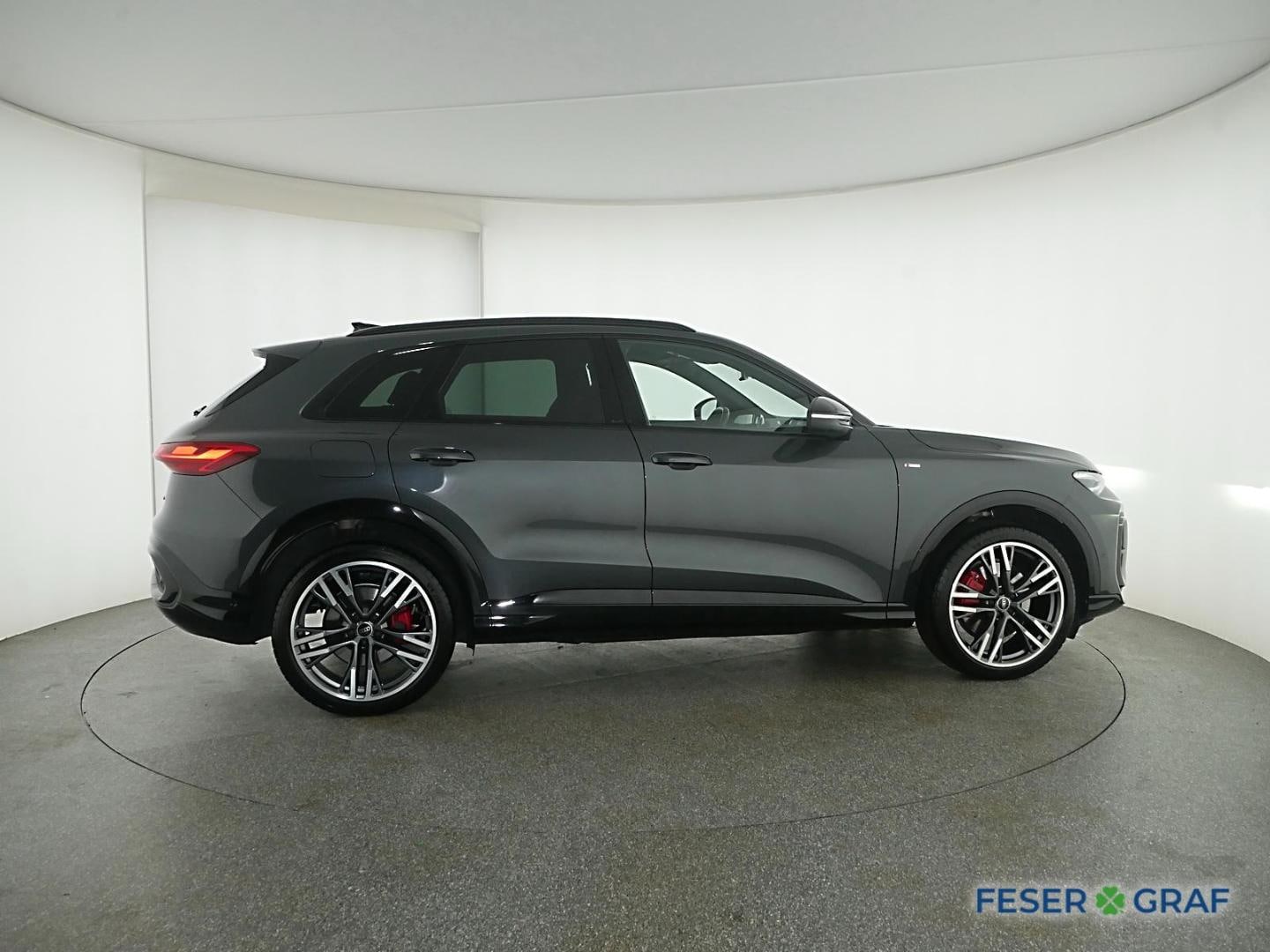 Bild über Audi Q5 SUV TDI quattro 150 kW S tronic - für weitere Informationen kontaktieren Sie den Audi Partner