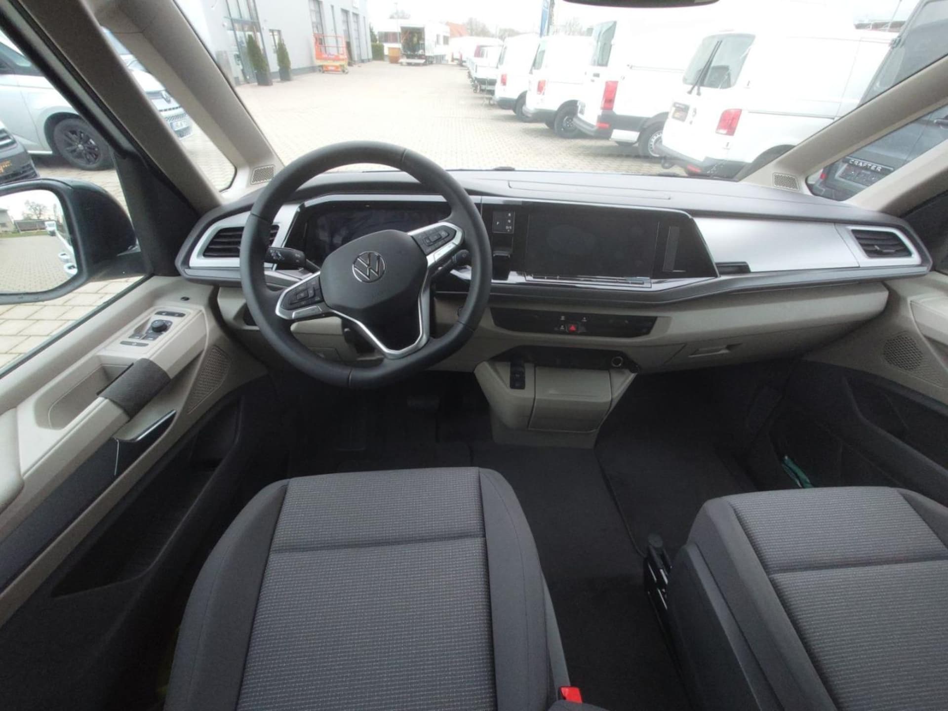 Volkswagen Multivan Basis-Modell
