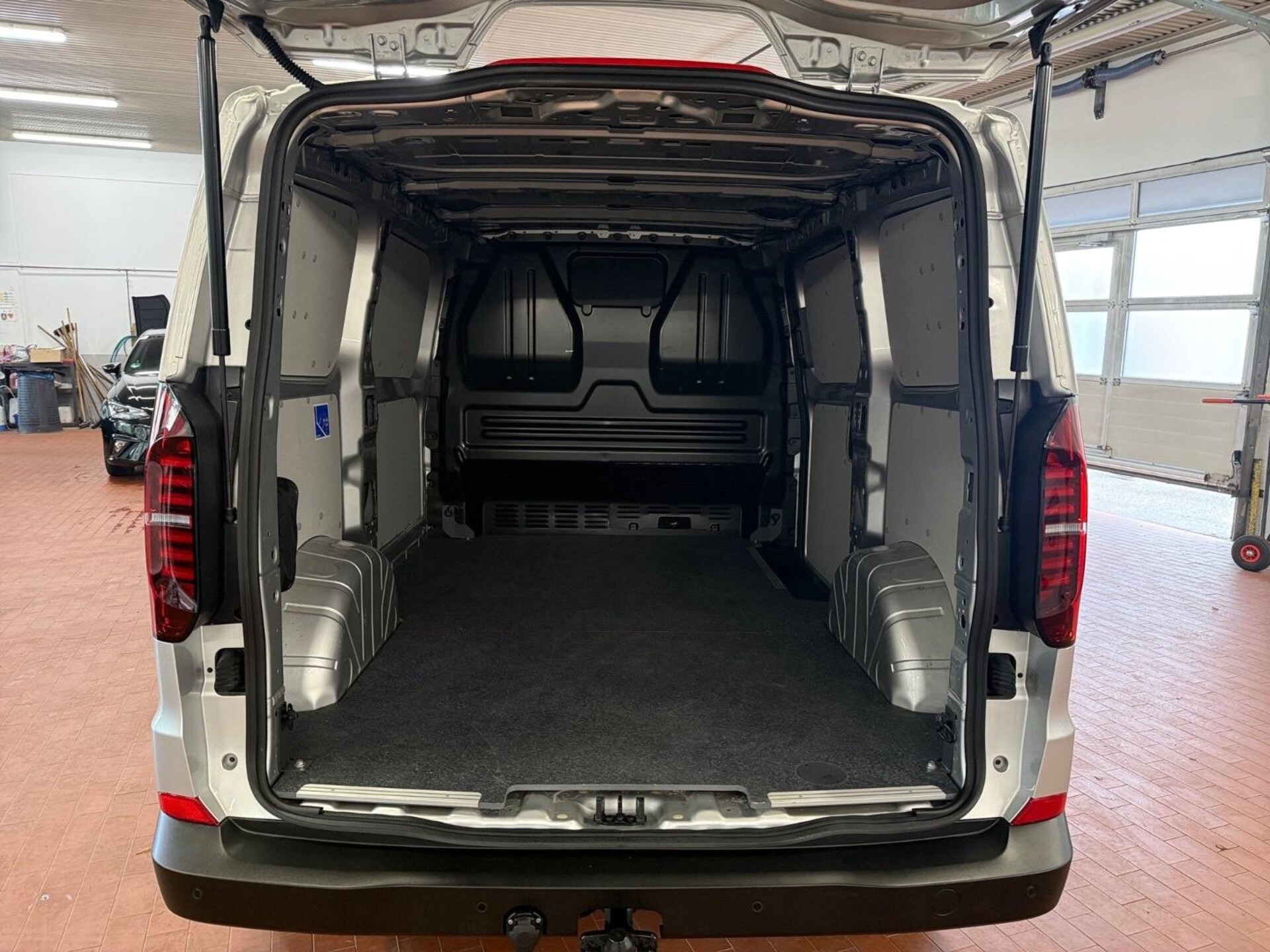 Volkswagen Transporter Kasten kurzer Radstand