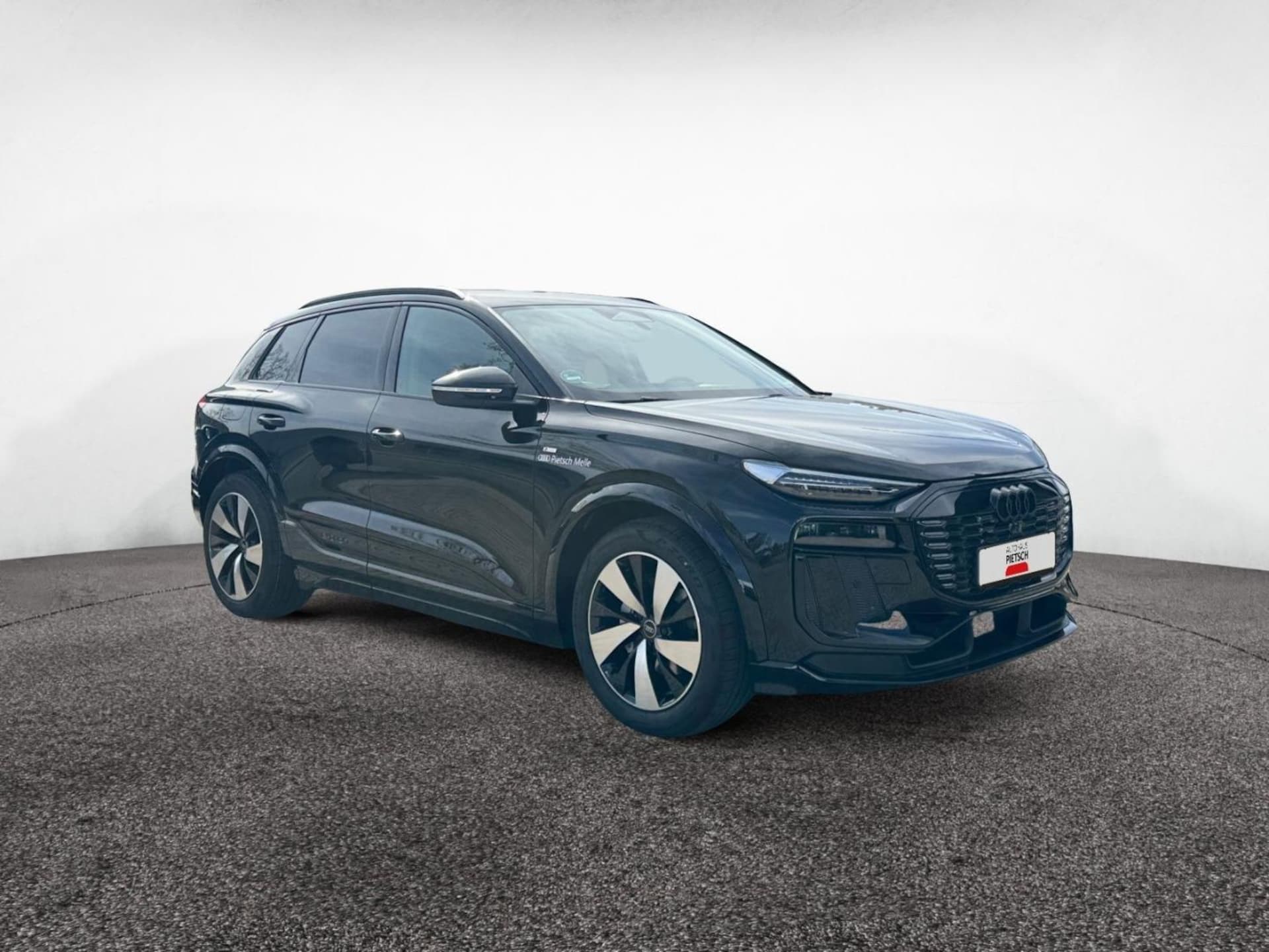 Audi Q6 SUV e-tron