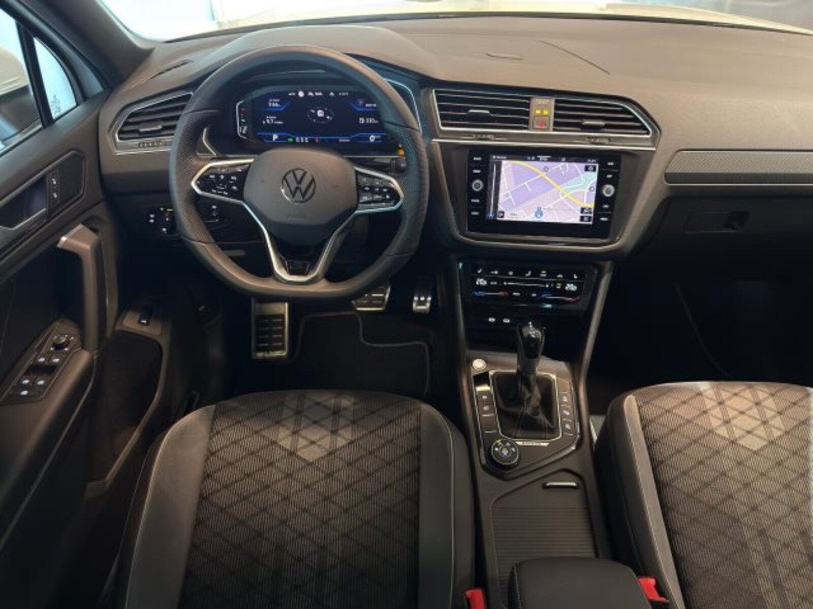 Volkswagen Tiguan – Bild 12