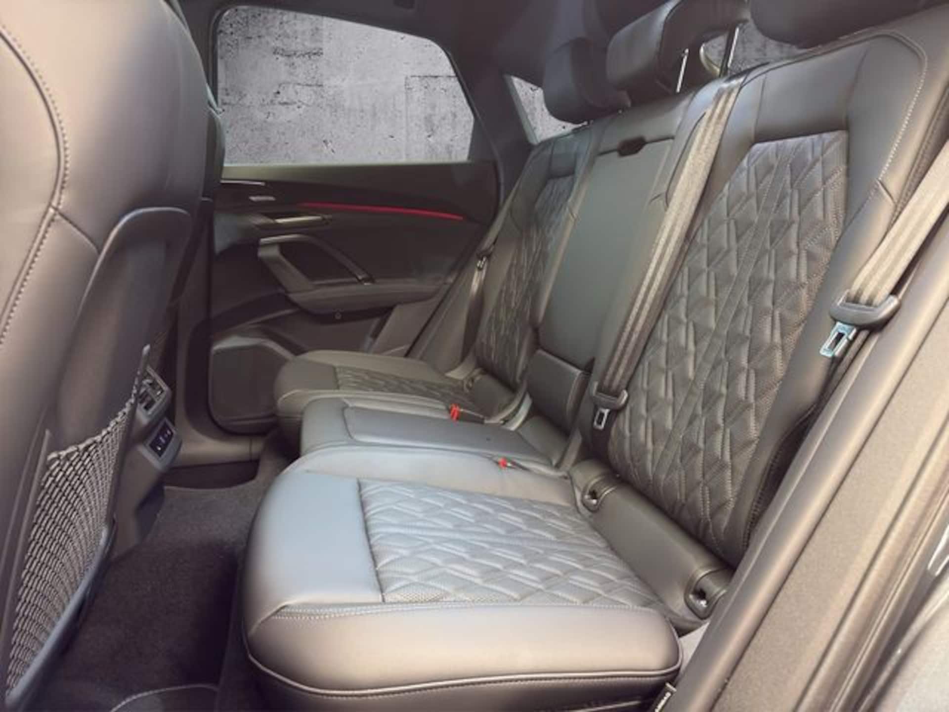 Audi Q5 Sportback edition one