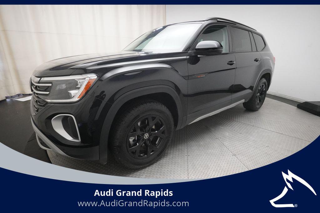 2026 Volkswagen Atlas 2.0T Atlas Peak Edition 4MOTION's photo