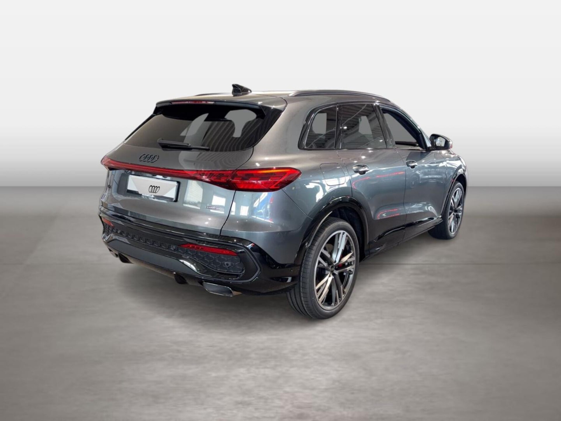 Audi Q5 SUV e-hybrid edition one