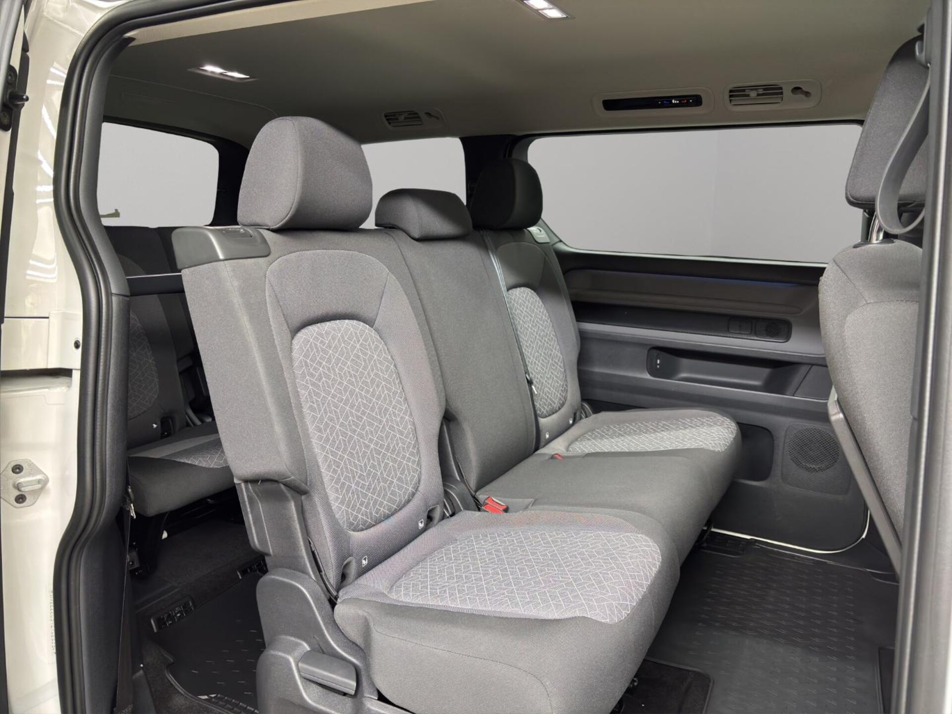 Volkswagen ID. Buzz Goal