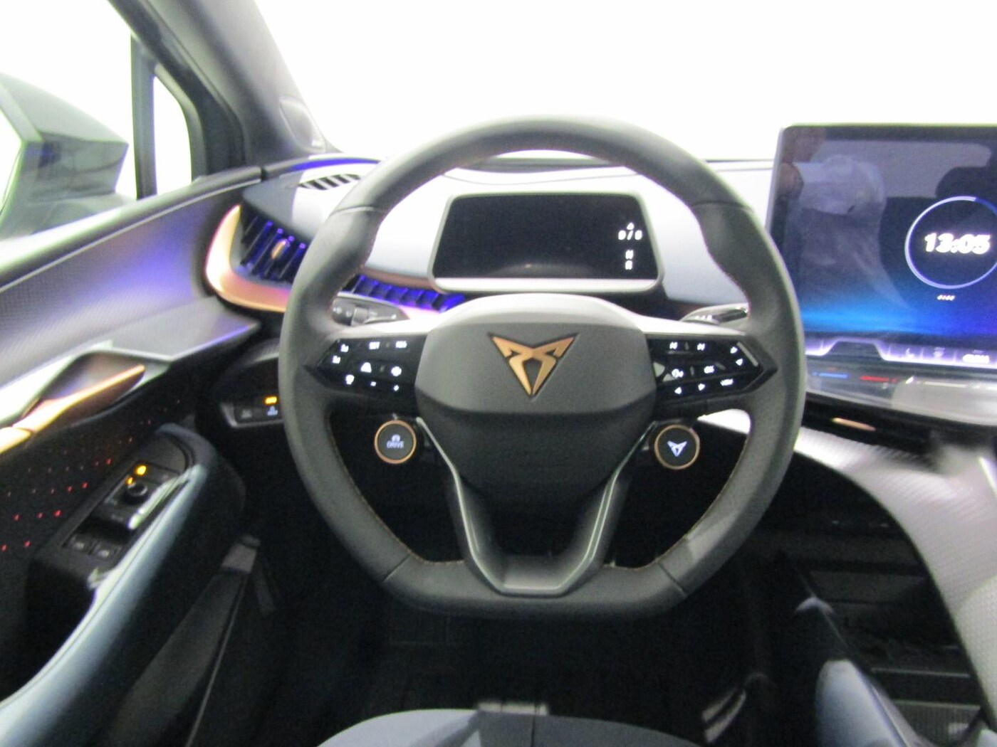 CUPRA Tavascan VZ First Edition Dual Motor AWD 77kWh 250 kW (340 CV) — photo 11
