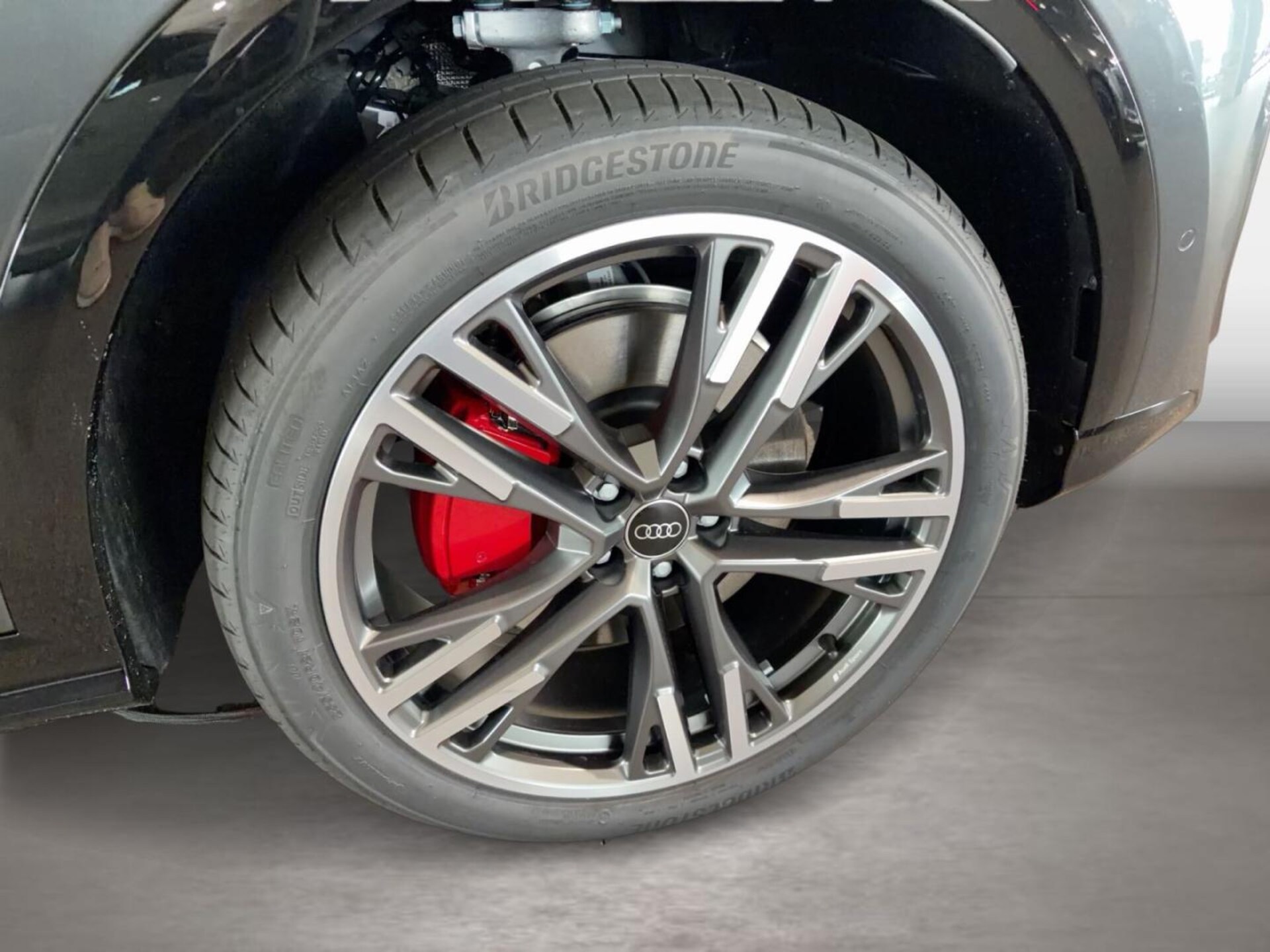 Audi Q5 SUV e-hybrid edition one