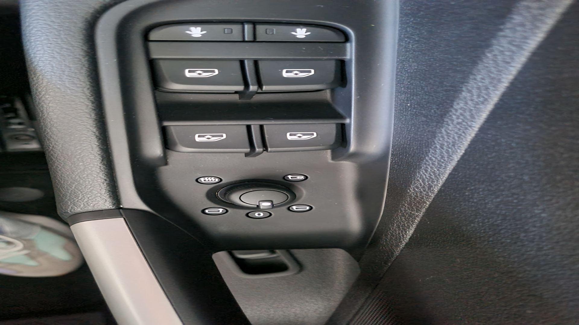 Image about Audi Q2 Advanced 30 TFSI 81 kW (110 CV) 6 vel.