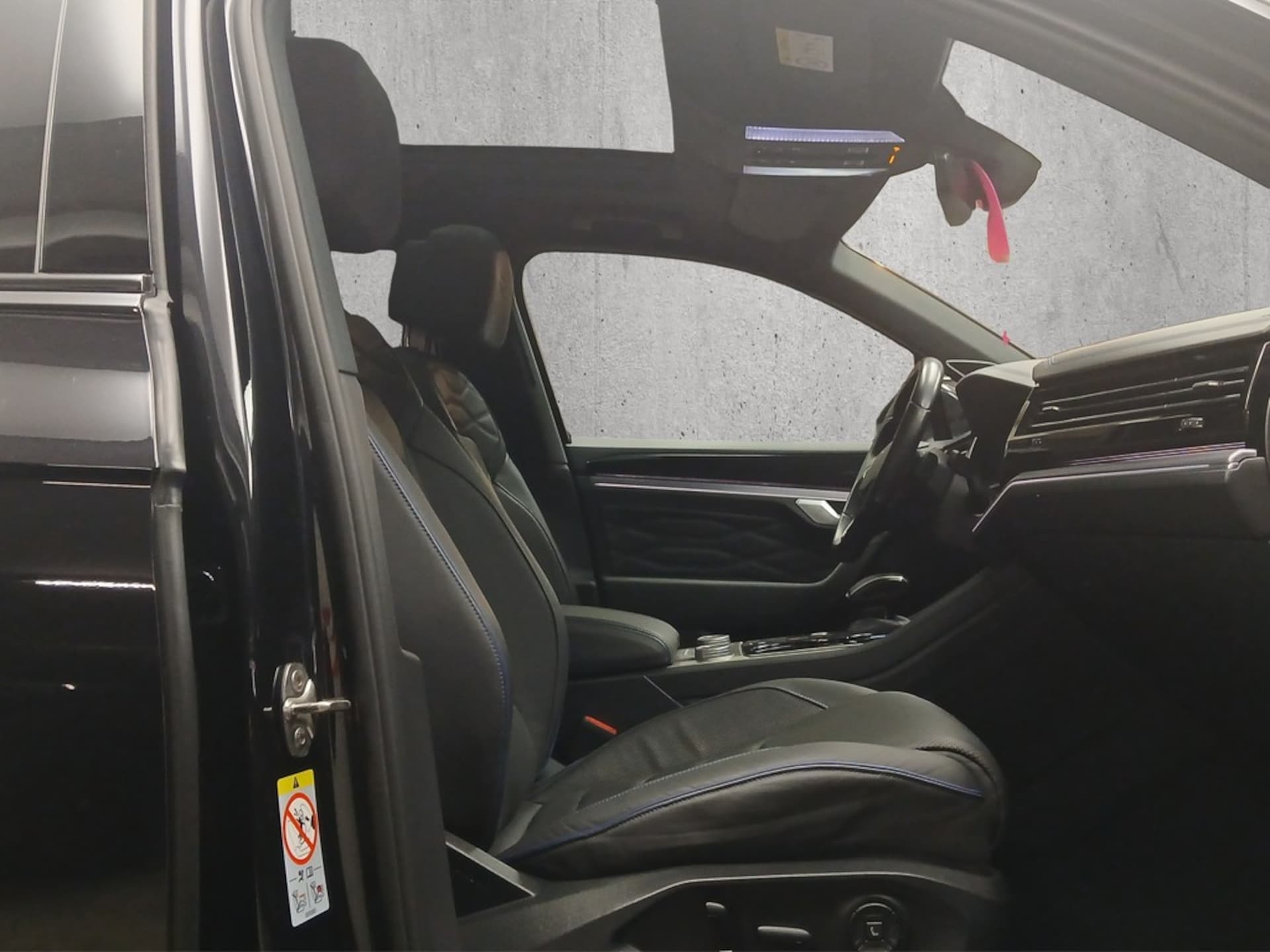 Volkswagen Touareg R