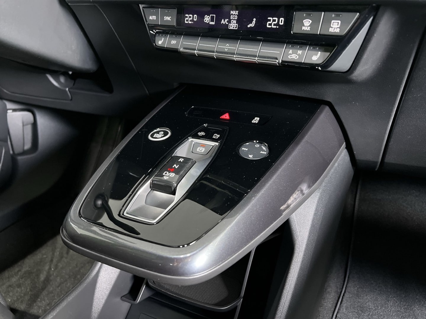 Bild über Audi Q4 e-tron 45 e-tron quattro - für weitere Informationen kontaktieren Sie den Audi Partner