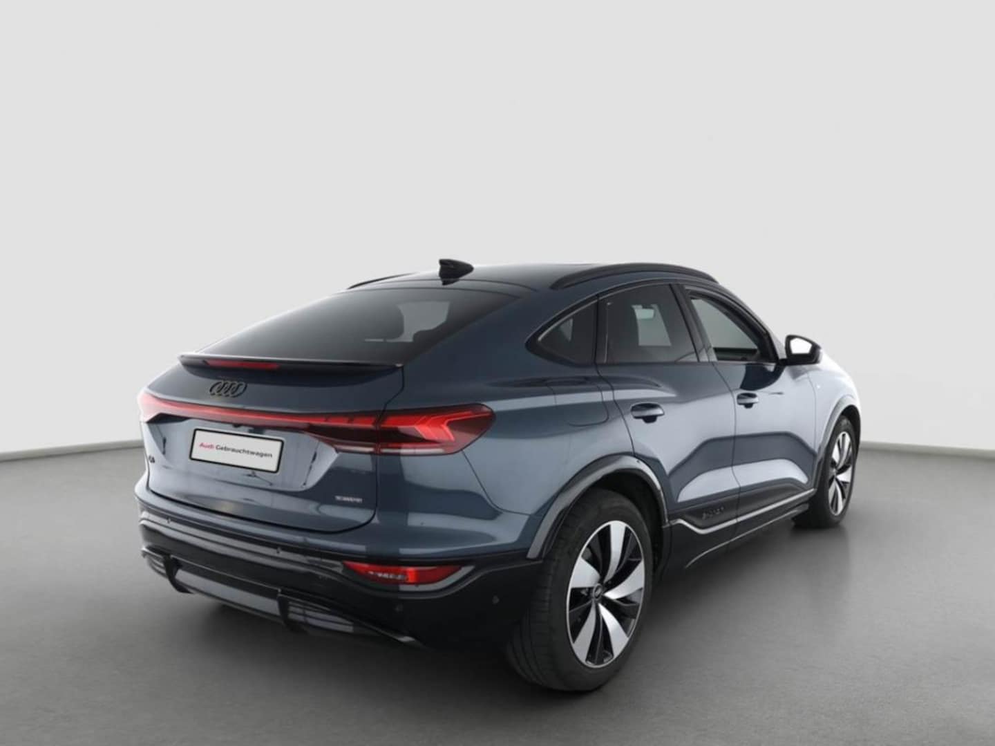 Bild über Audi Q6 Sportback e-tron e-tron quattro - für weitere Informationen kontaktieren Sie den Audi Partner