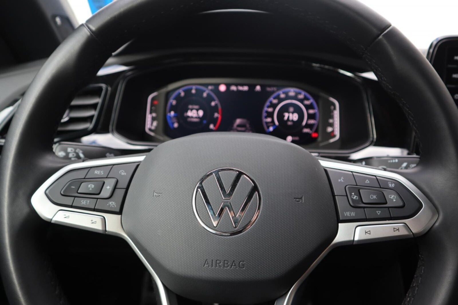 Volkswagen T-Roc Cabriolet – Bild 10