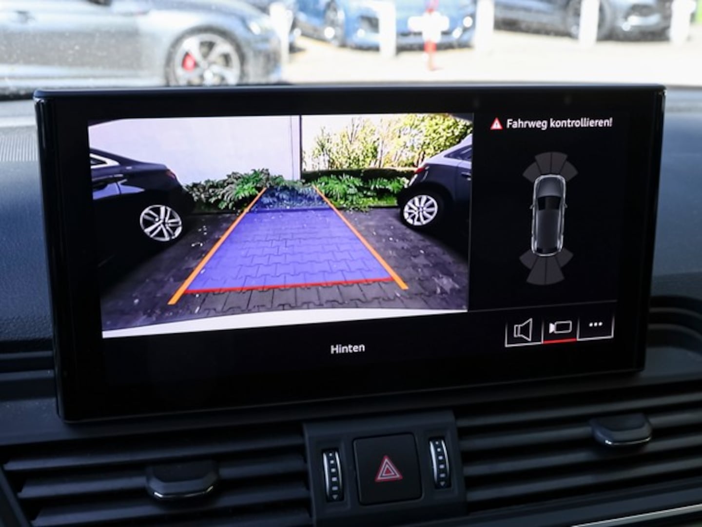 Bild über Audi Q5 TFSI e 50 TFSI e quattro S tronic - für weitere Informationen kontaktieren Sie den Audi Partner