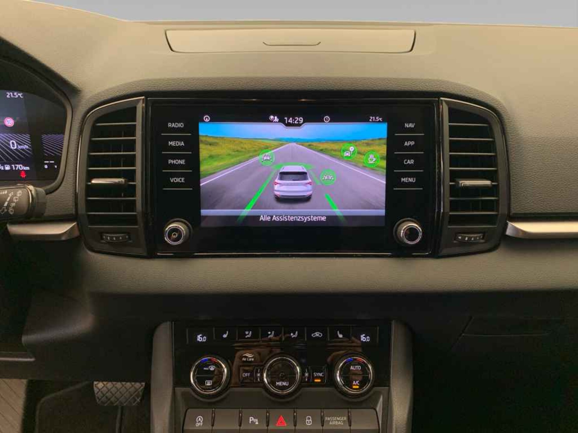 Skoda Karoq Selection