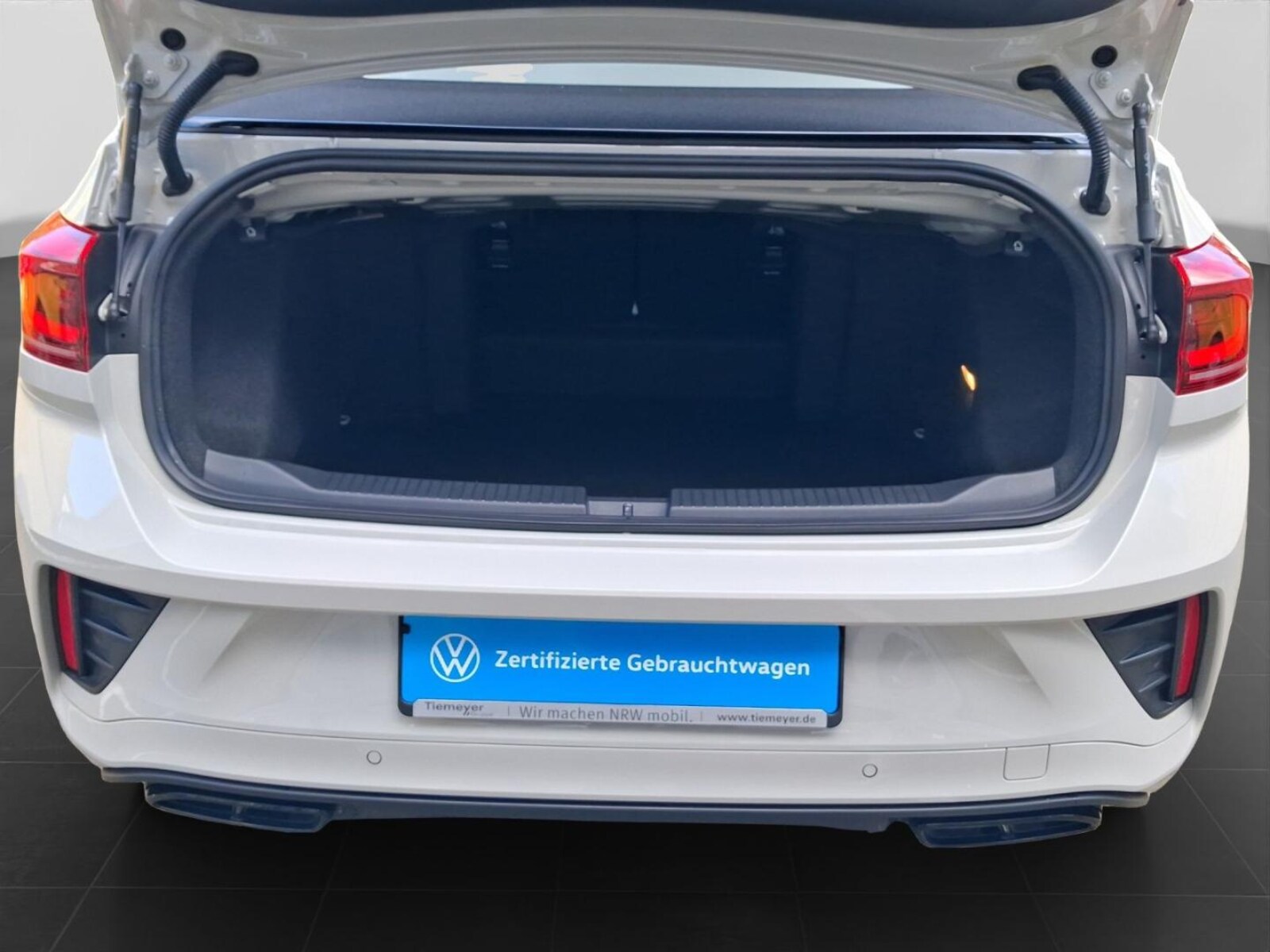Volkswagen T-Roc Cabriolet – Bild 17