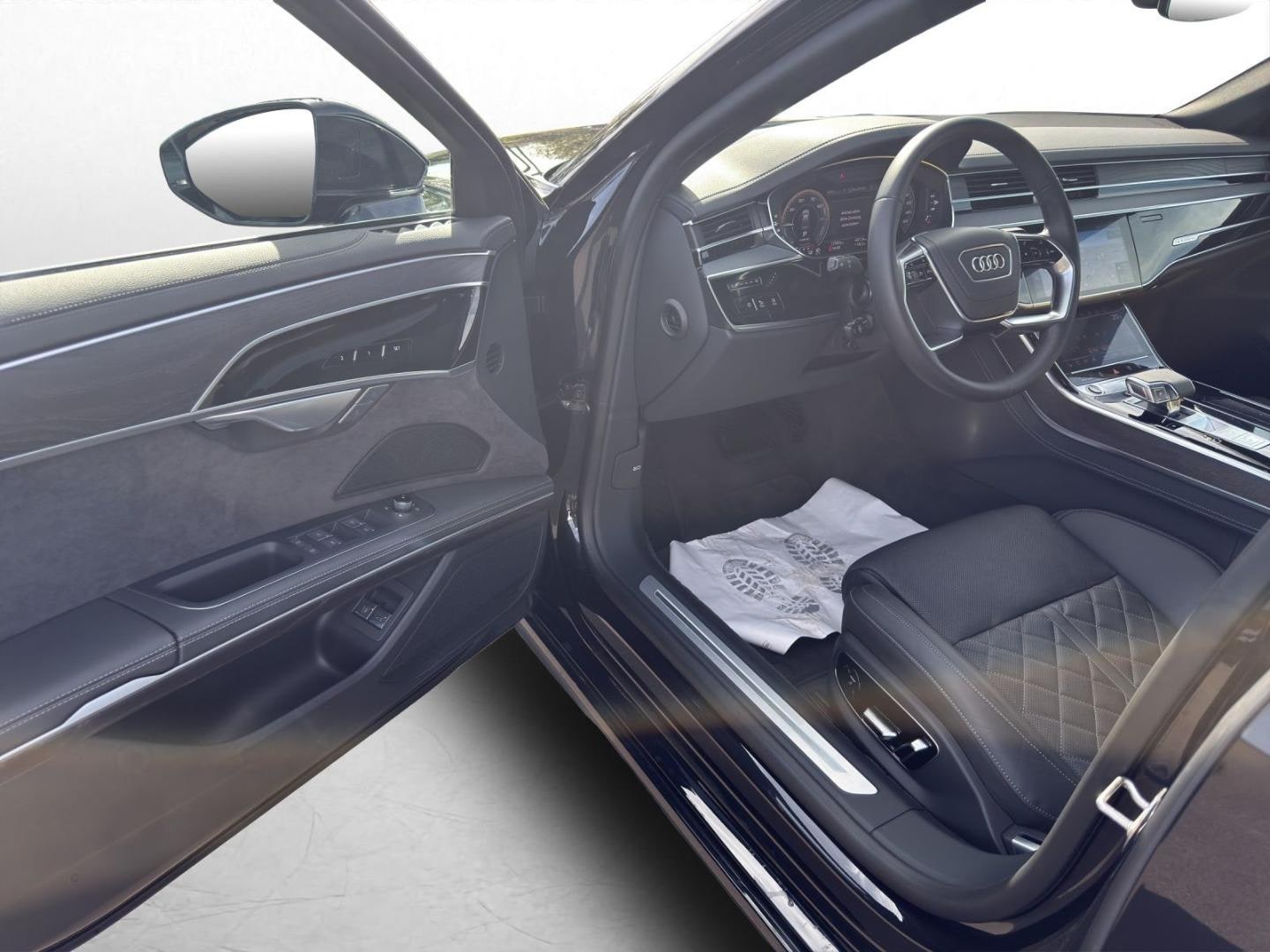 Bild über Audi A8 TFSI e 60 TFSI e quattro tiptronic - für weitere Informationen kontaktieren Sie den Audi Partner