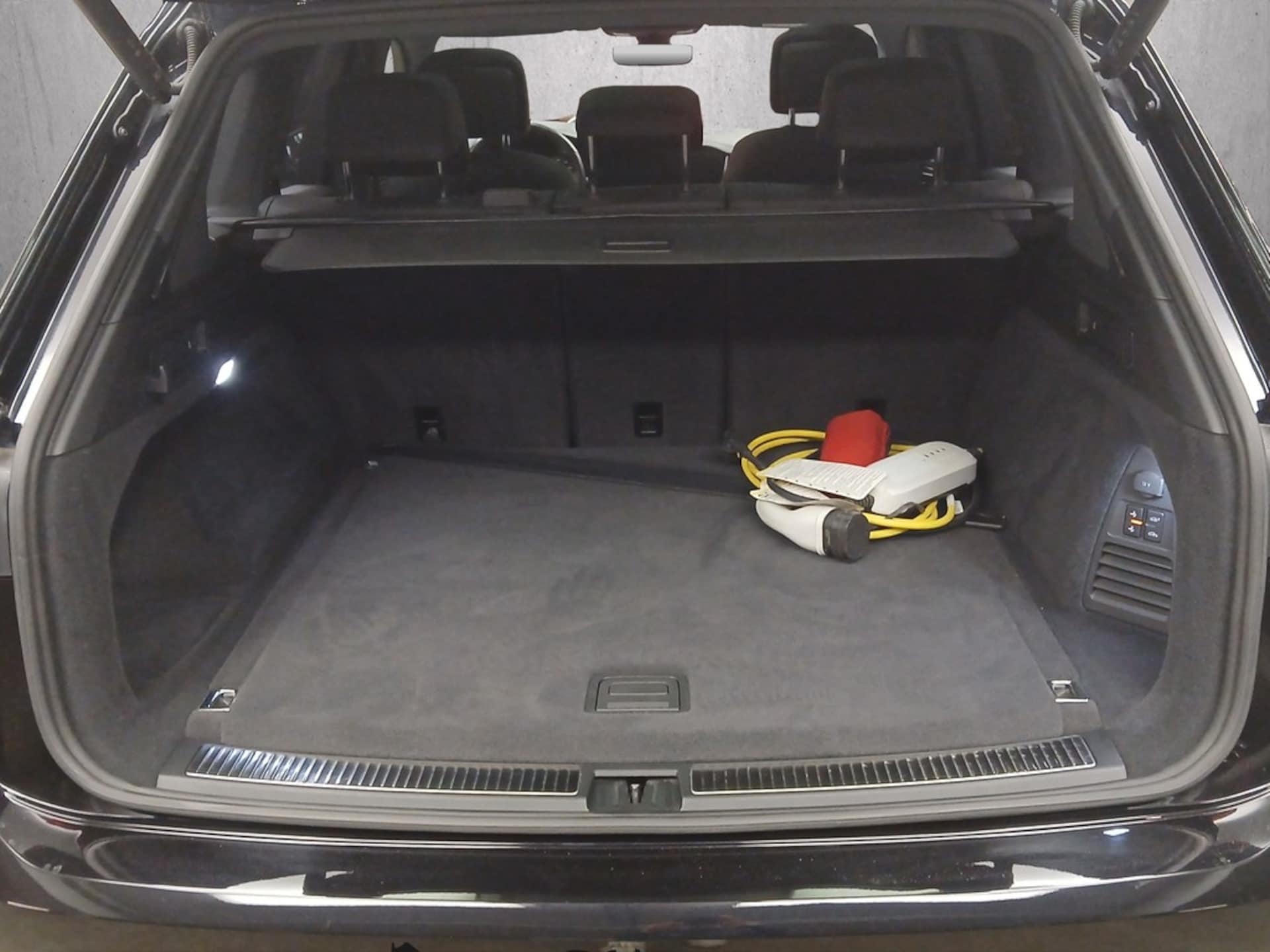Volkswagen Touareg R