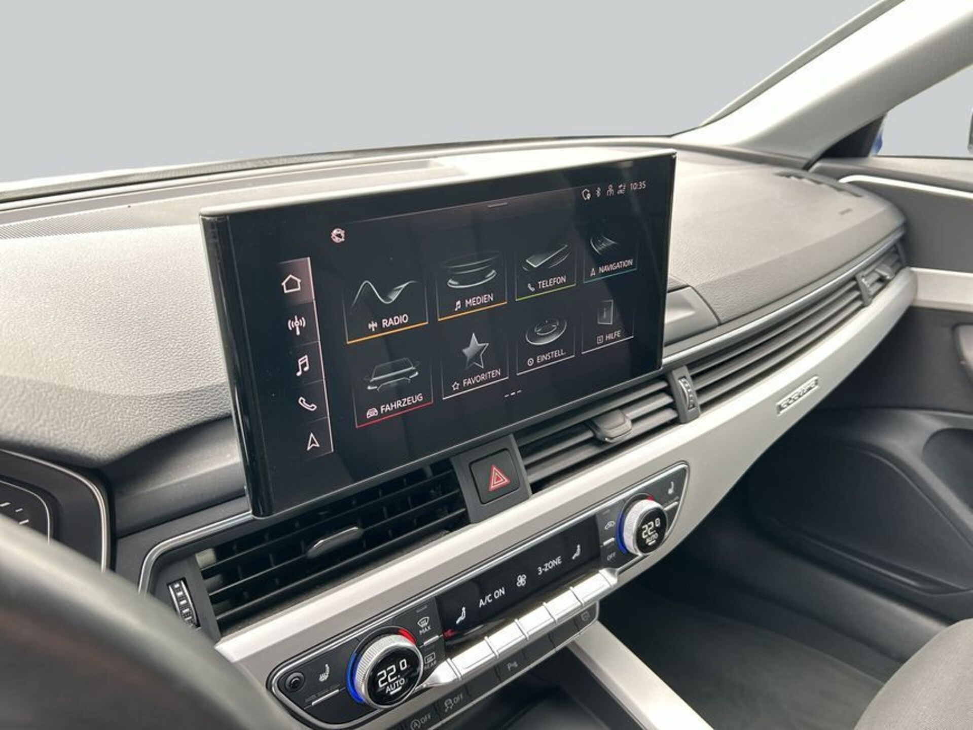 Audi A4 Avant S line