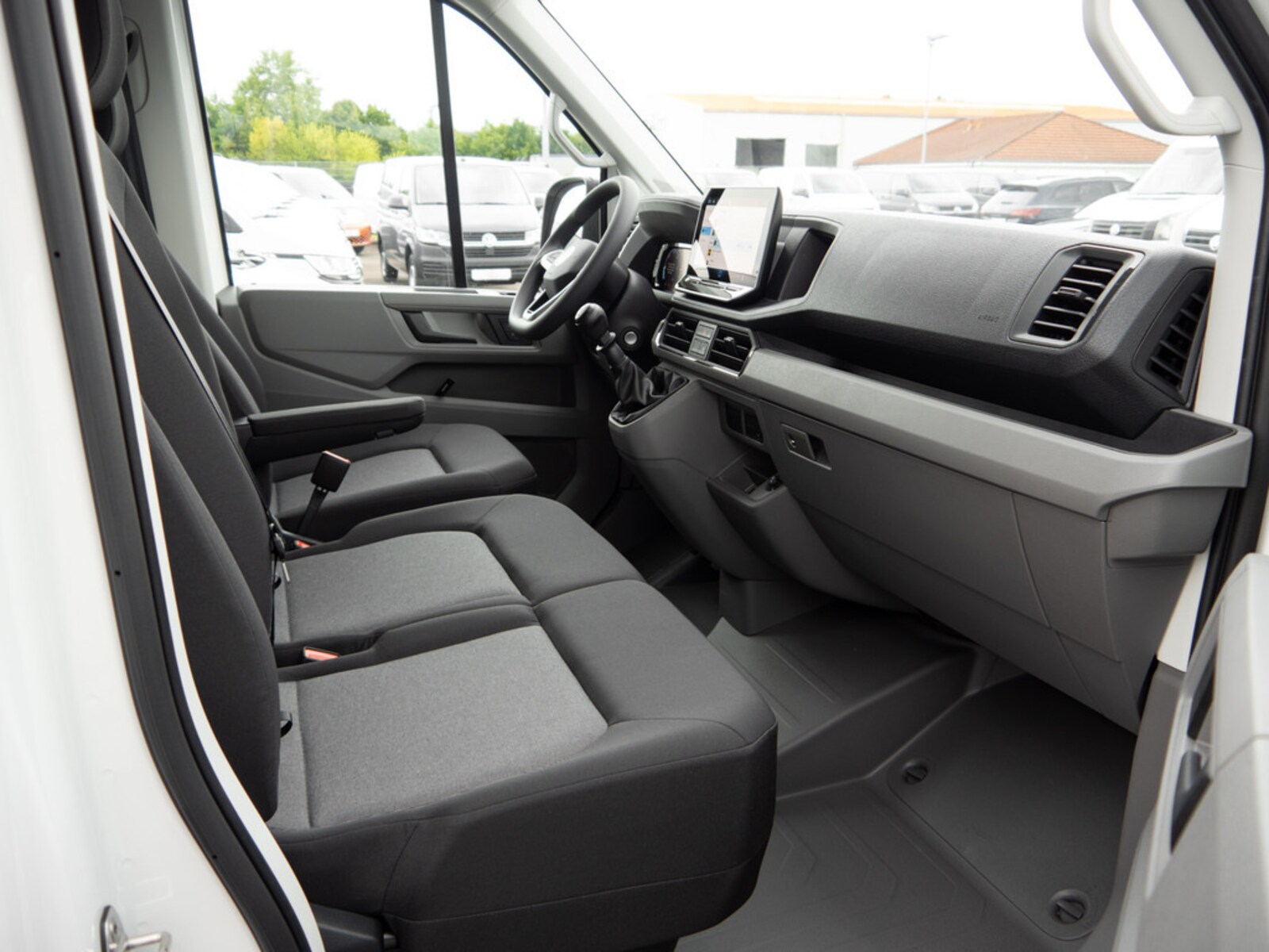 Volkswagen Crafter Kasten langer Radstand – Bild 2