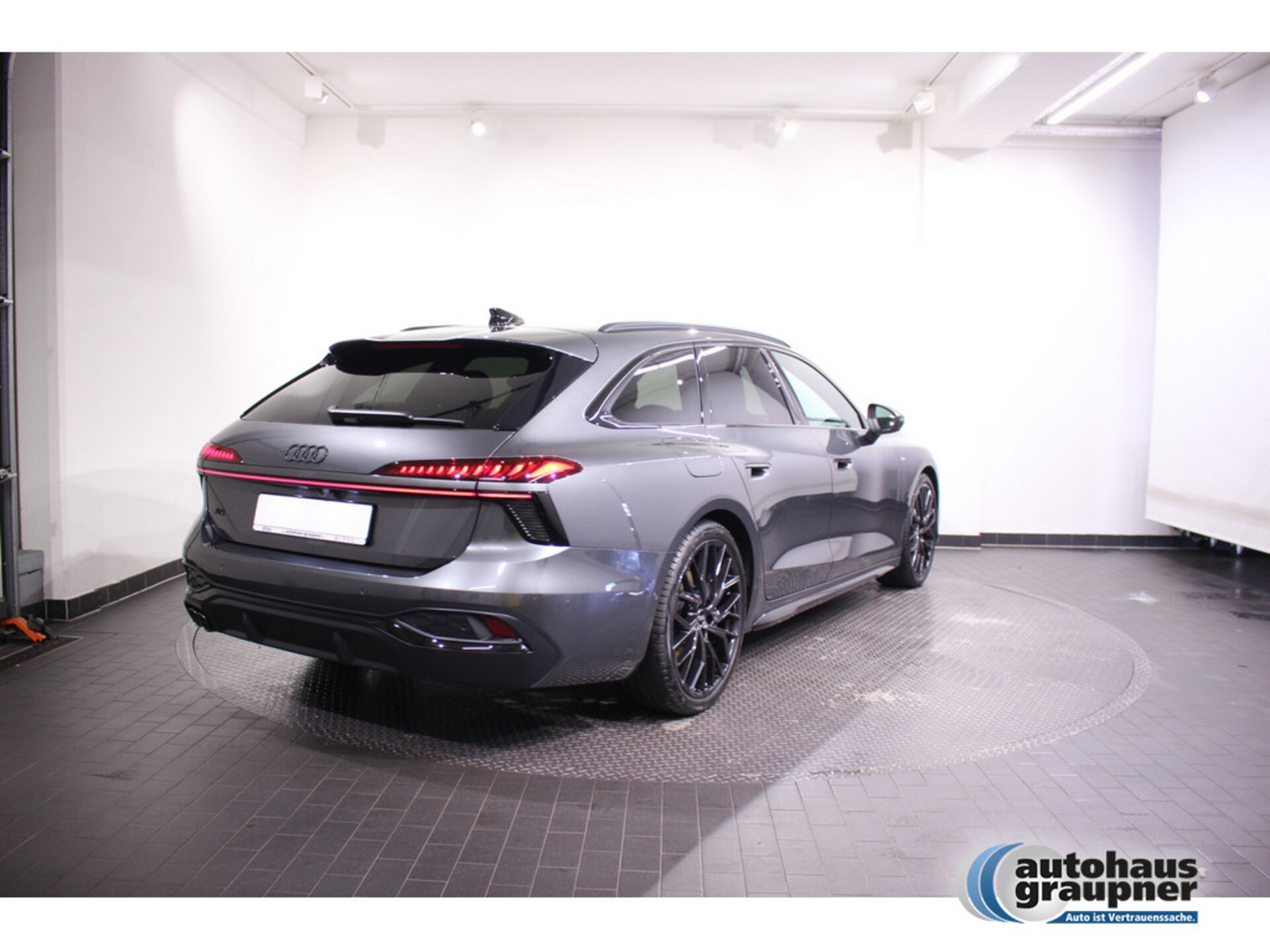 Audi A6 Avant edition one