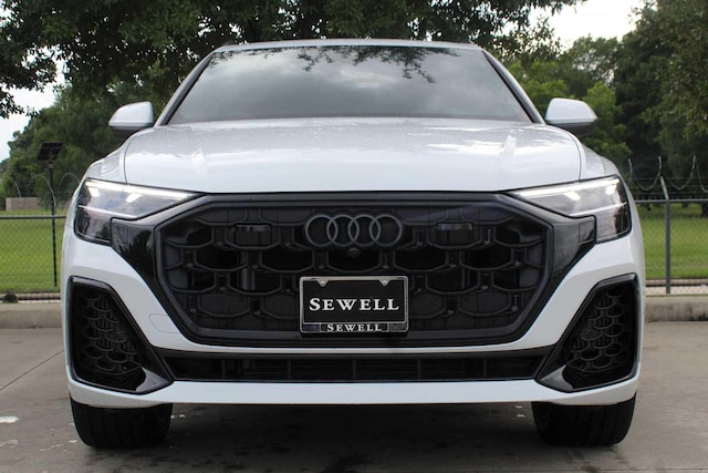 2025 Audi Q8