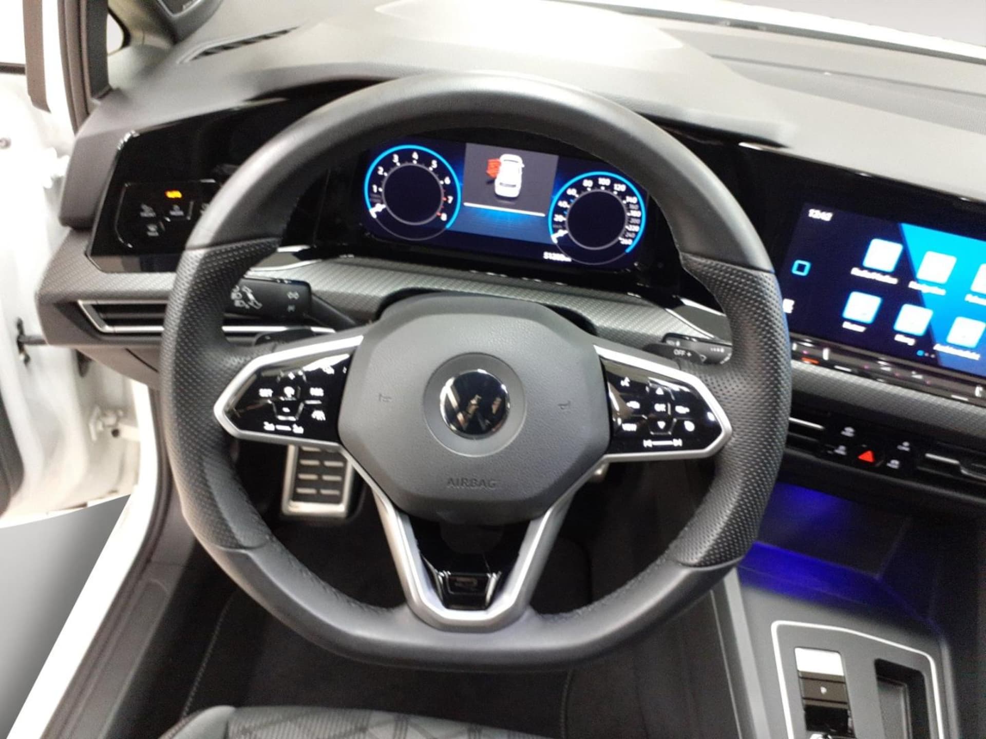 Volkswagen Golf R-Line