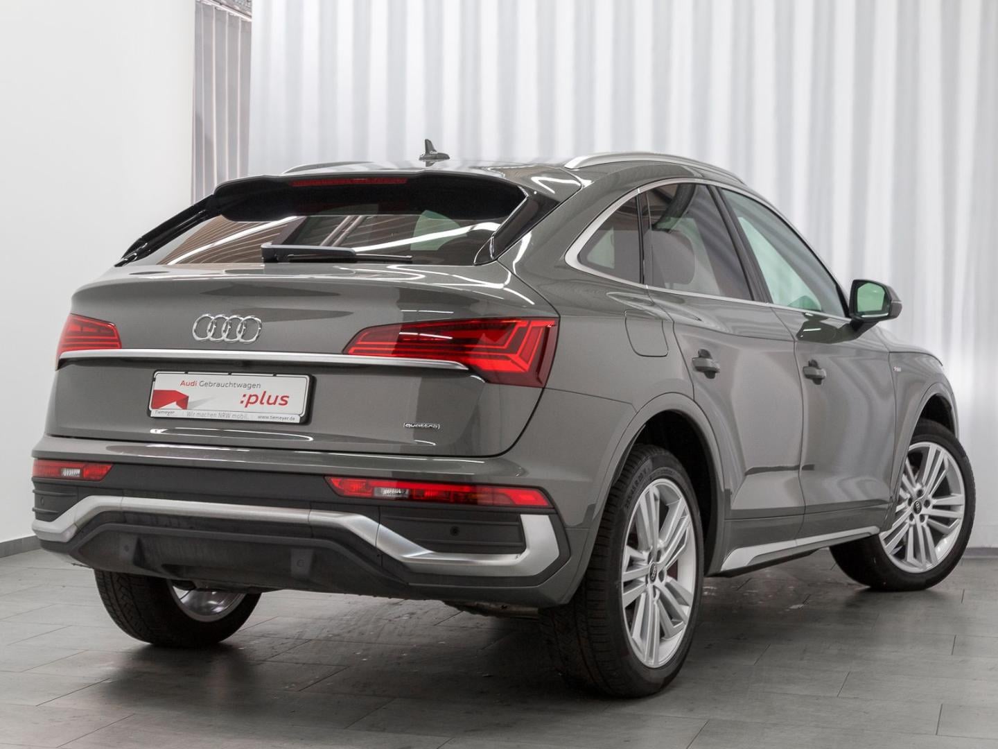 Image about Audi Q5 Sportback TFSI e S line business 50 TFSI e quattro S tronic