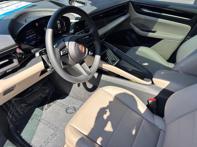 2025 Porsche Macan Electric
