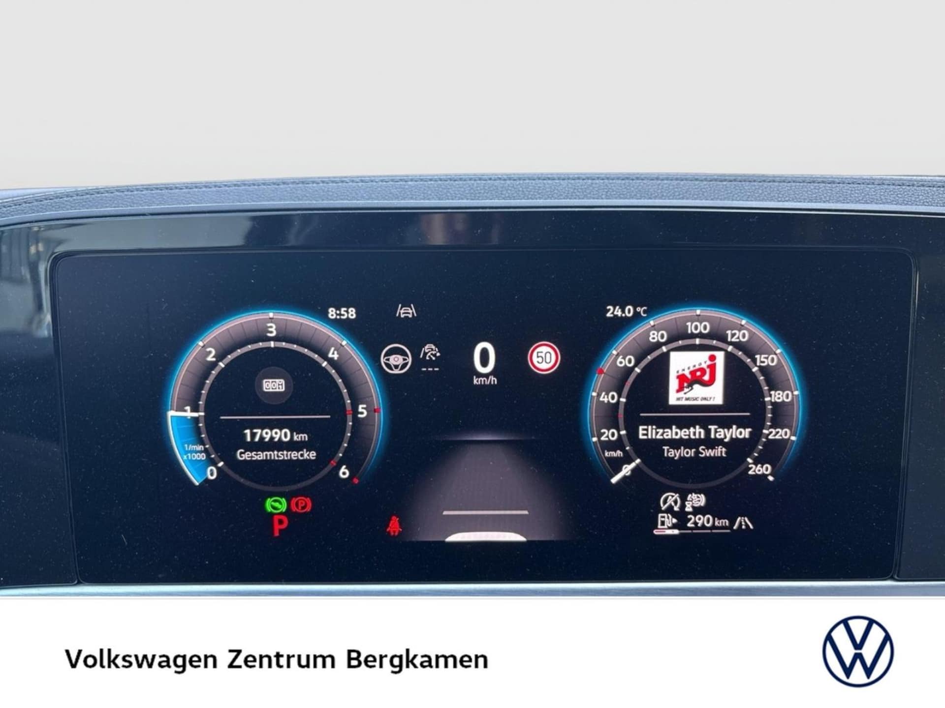 Volkswagen Passat Elegance