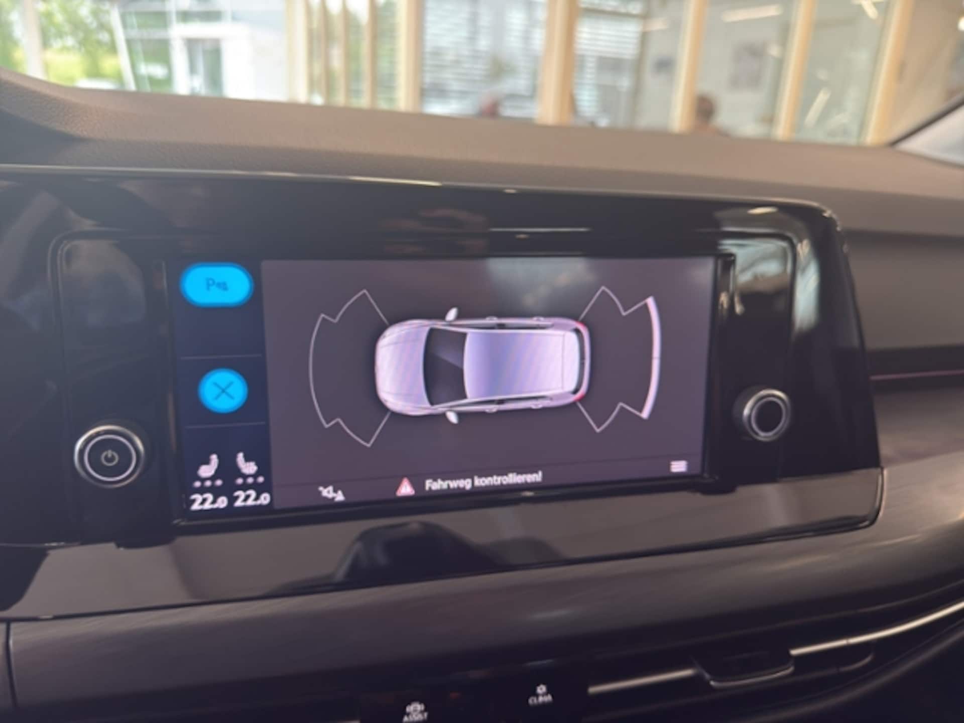 Volkswagen Golf Style