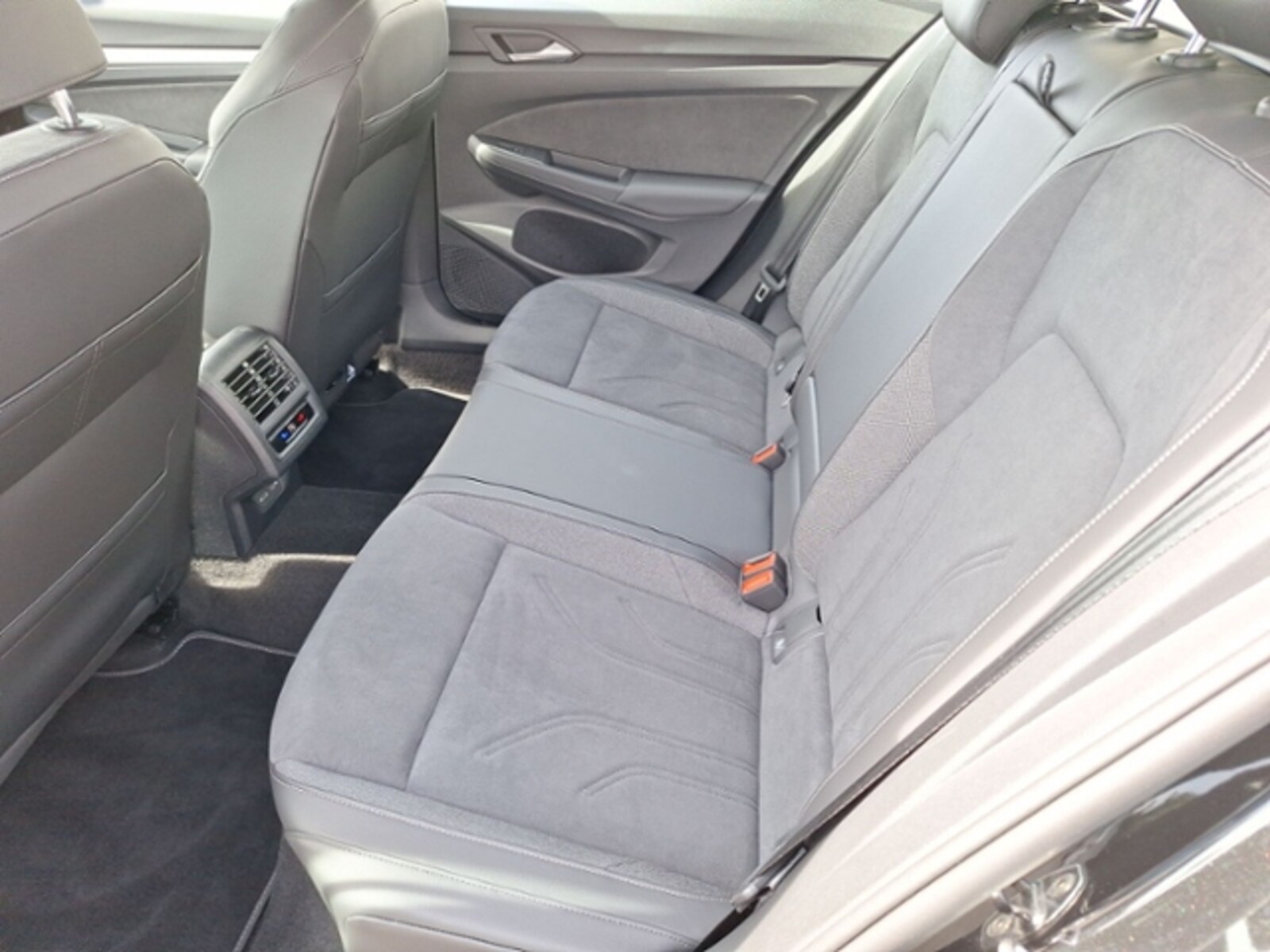Volkswagen Golf Variant – Bild 13